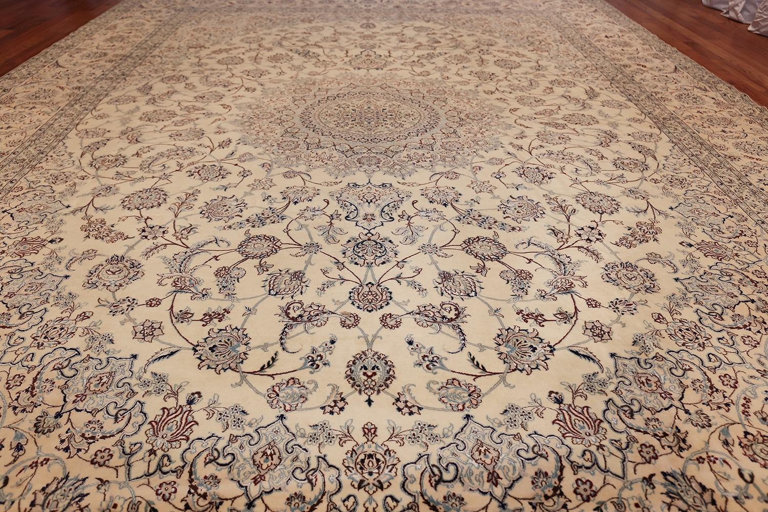 Floral Large Silk and Wool Vintage Nain Persian Rug. Size: 11 ft 6 in x 17 ft In Excellent Condition In New York, NY