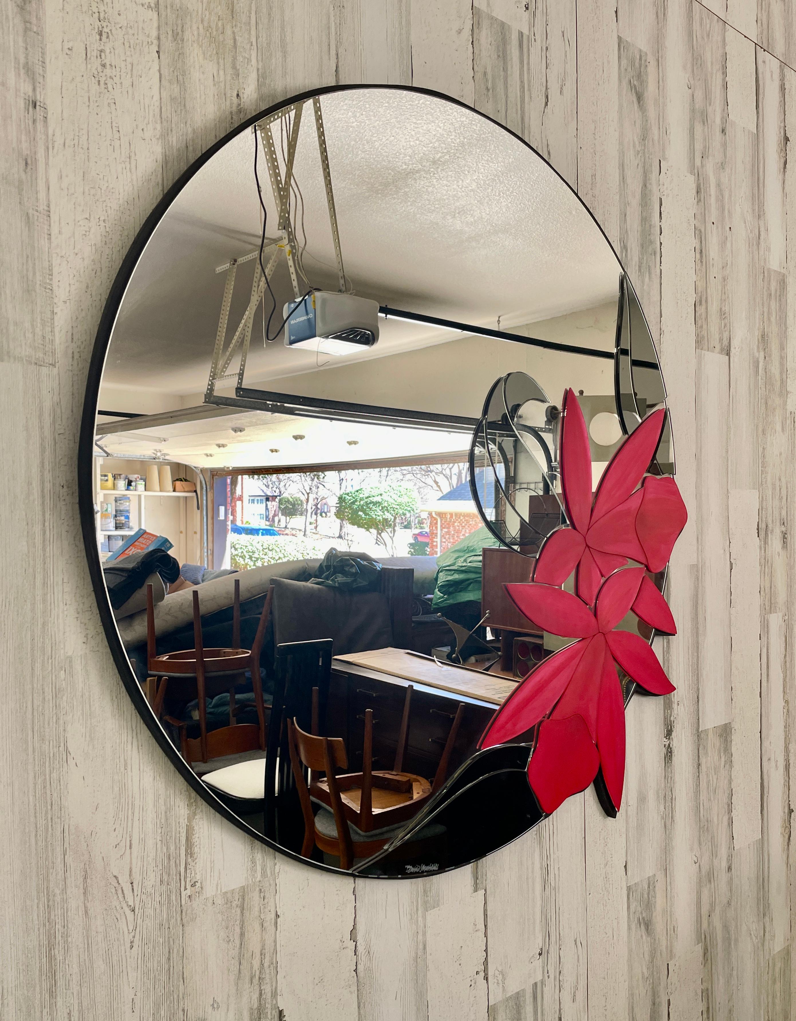 Blumenförmiger mehrlagiger Spiegel von David Marshall im Zustand „Gut“ im Angebot in Denton, TX