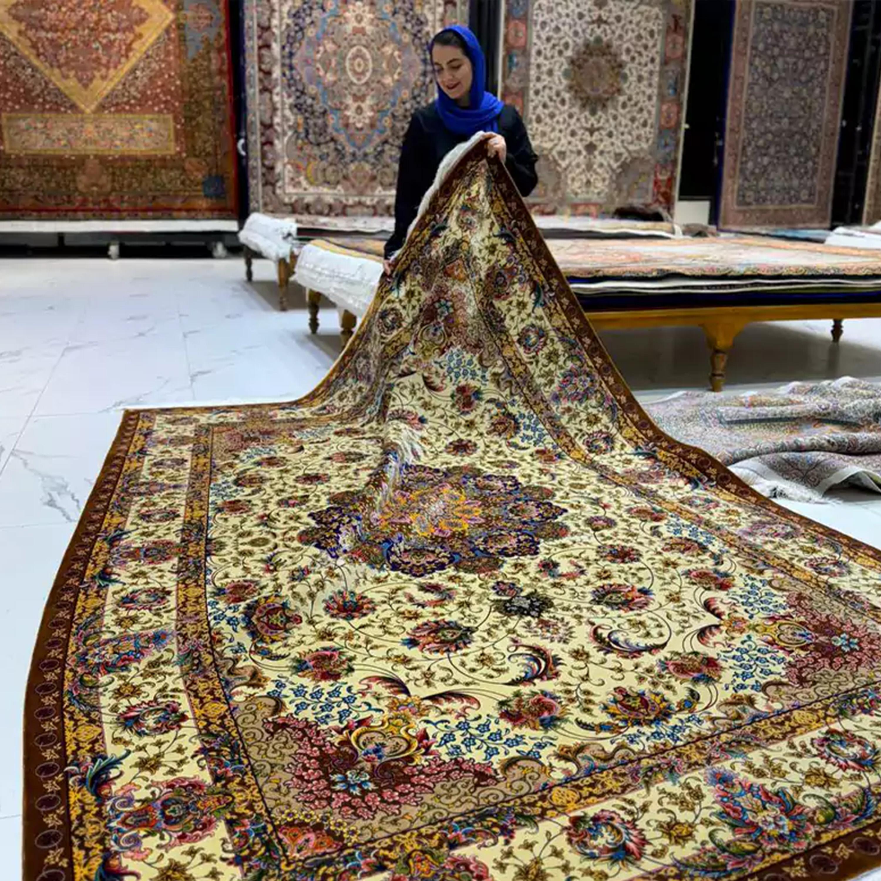 British Floral Majesty on Ivory Persian Pure Silk Rug, Iranian Craftsmanship, 0056 For Sale