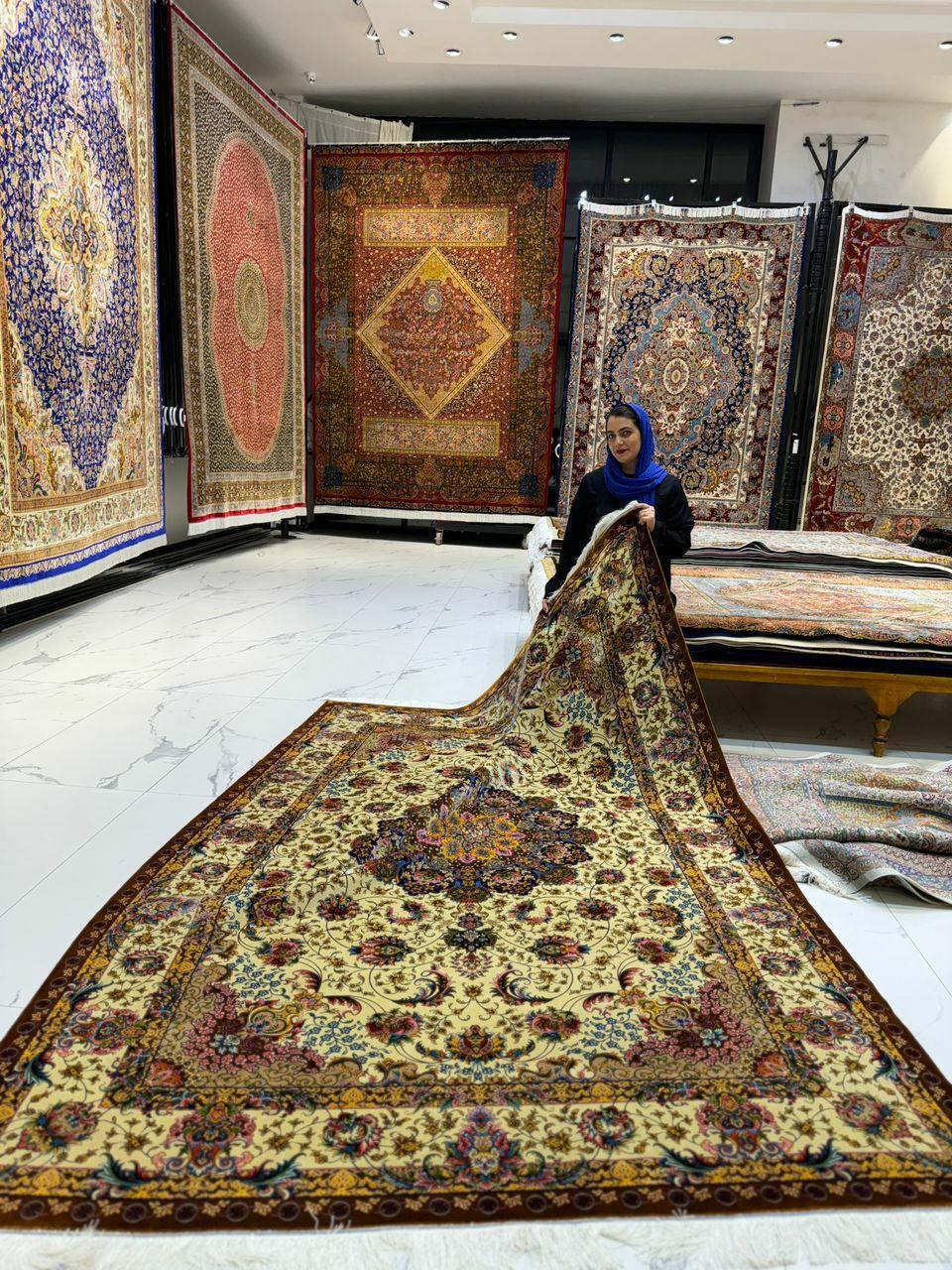 Contemporary Floral Majesty on Ivory Persian Pure Silk Rug, Iranian Craftsmanship, 0056 For Sale