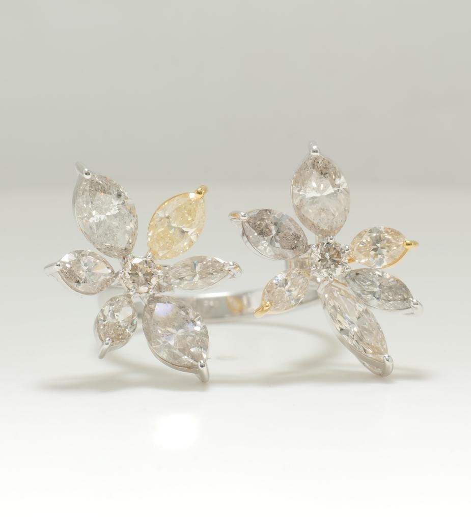 Anello con diamante marquise floreale in oro massiccio 14K (certificato) In condizioni Nuovo in vendita a New Delhi, DL