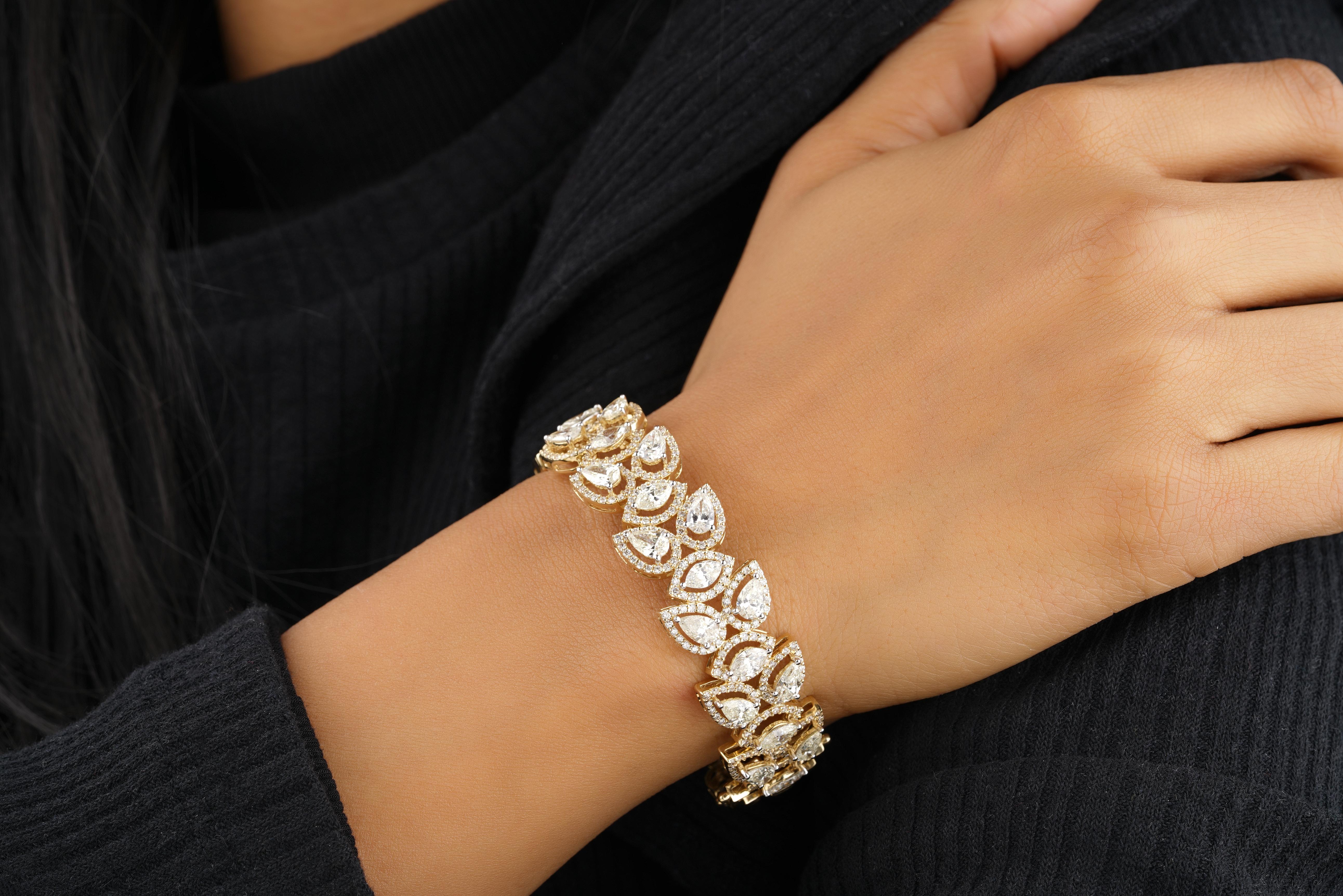  Florales Marquise & Birne Diamant Armband in 18k massivem Gold Damen im Angebot