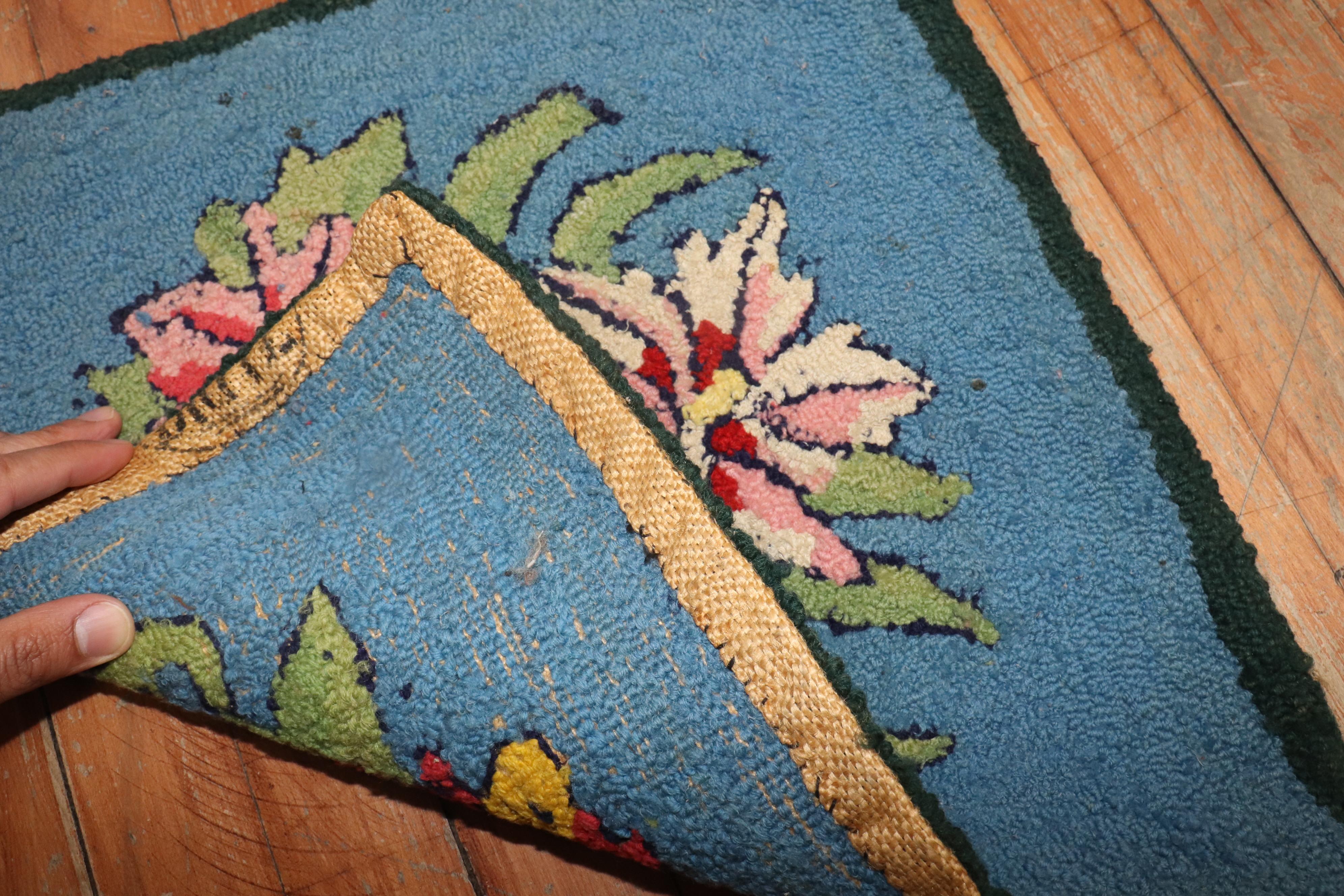 Hand-Knotted Floral Mini Size American Hooked Rug For Sale