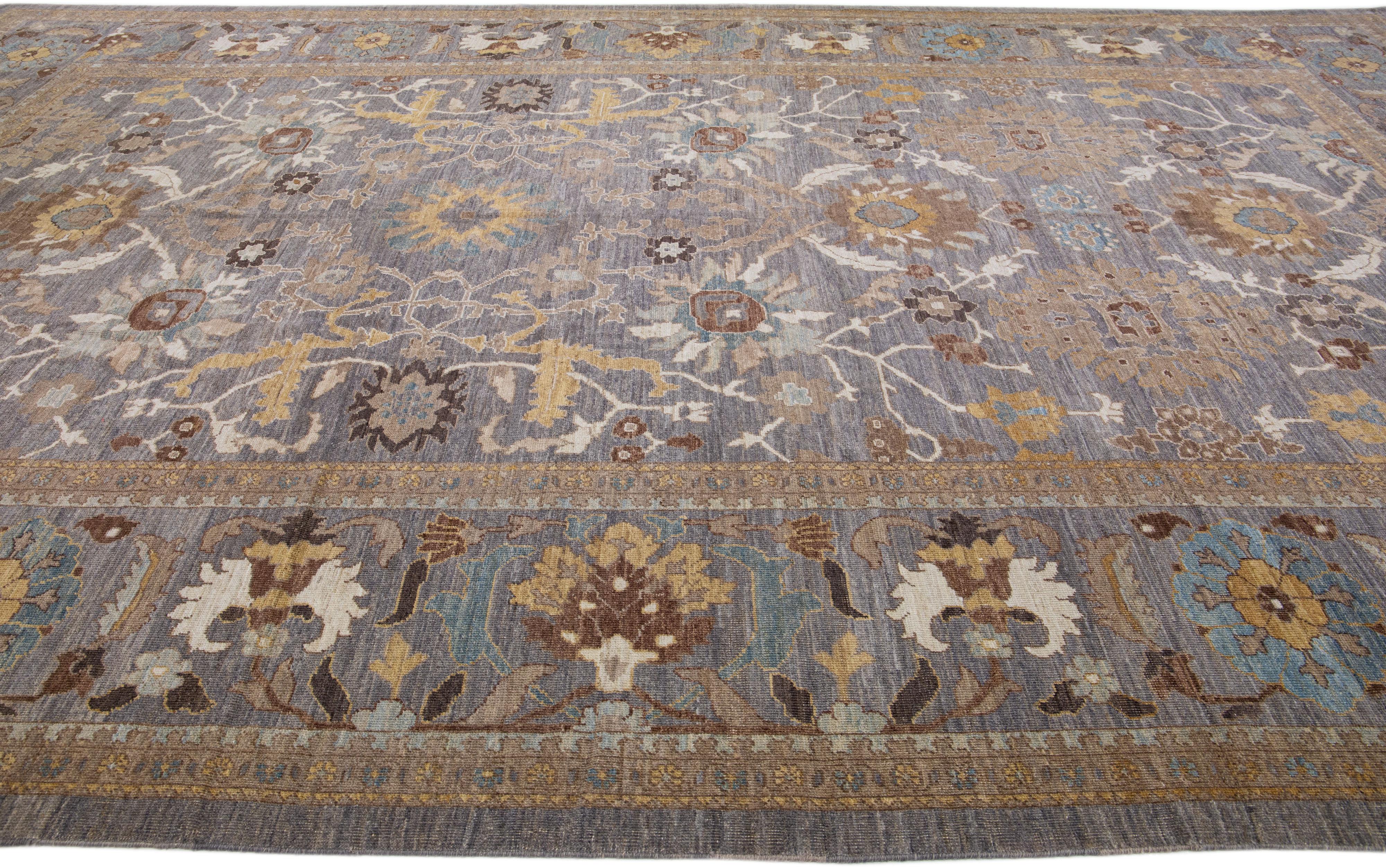 Handgefertigter moderner persischer Sultanabad-Wollteppich in Übergröße mit grauem Feld im Zustand „Neu“ im Angebot in Norwalk, CT