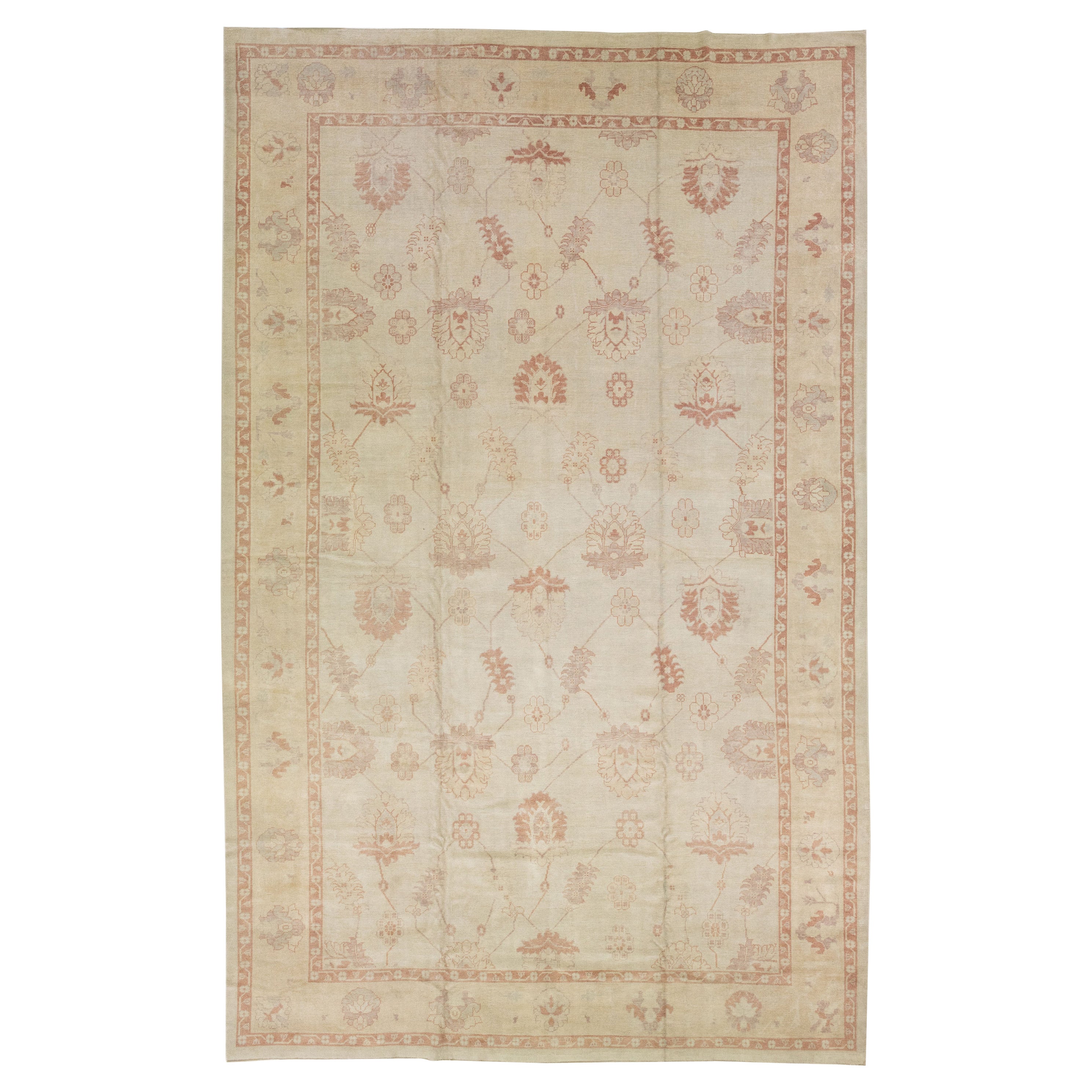 Tappeto floreale moderno turco Oushak fatto a mano in lana beige