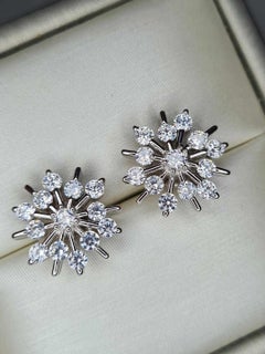 Pendientes florales de moissanita en plata de ley 925 Pendientes modernos.