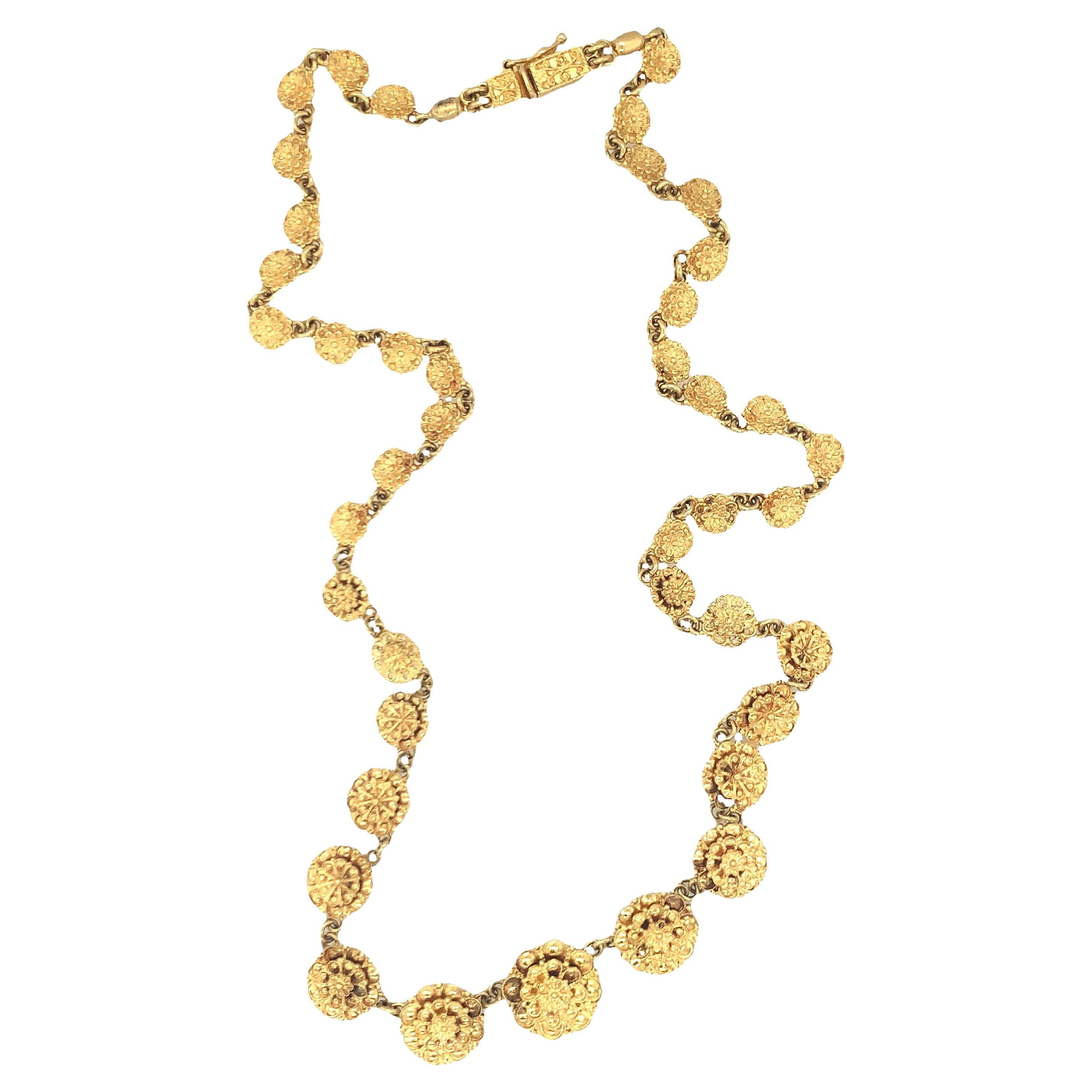 Floral Motif 18K Yellow Gold Link Necklace For Sale