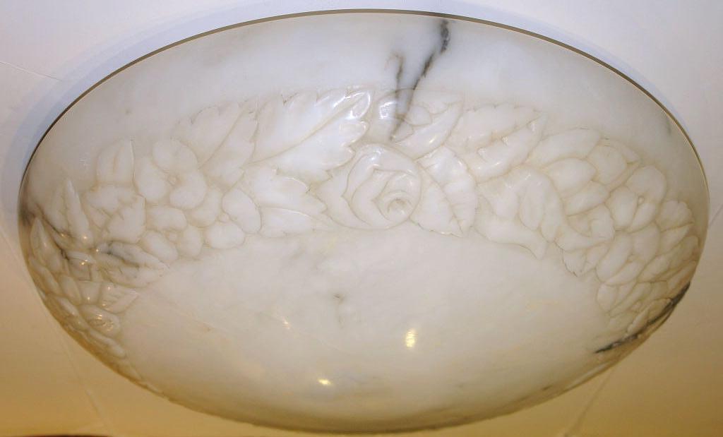 Floral Motif Alabaster Light Fixture In Good Condition For Sale In New York, NY
