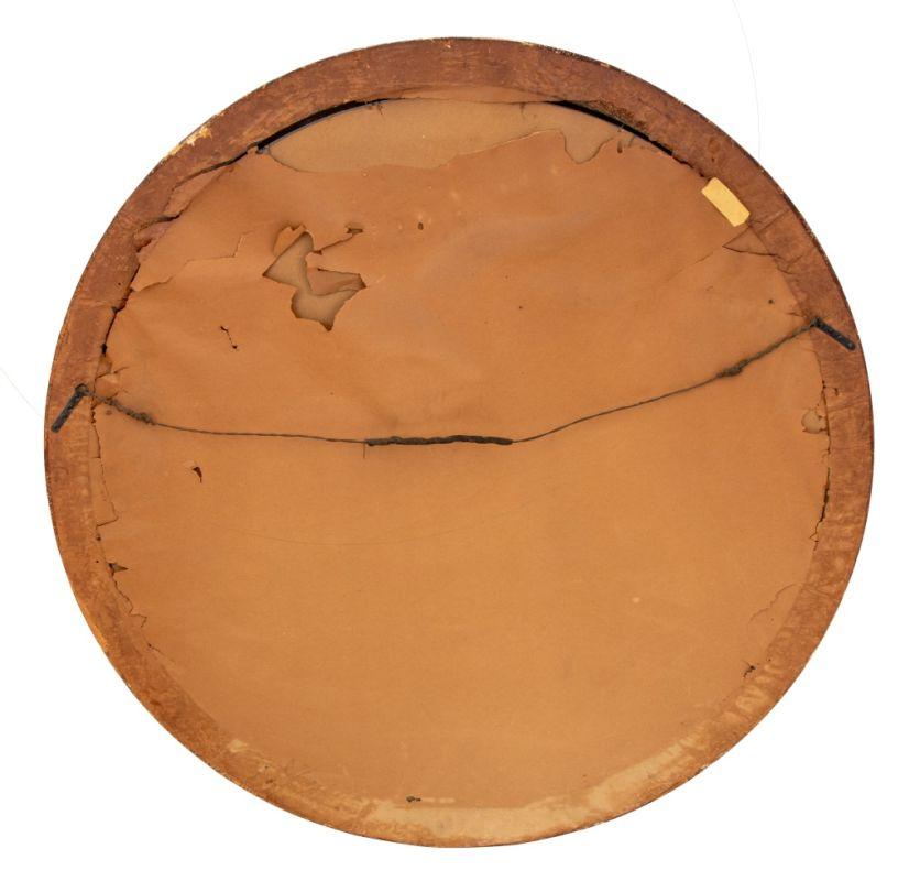 Miroir circulaire en bois doré sculpté de motifs floraux Bon état - En vente à Astoria, NY