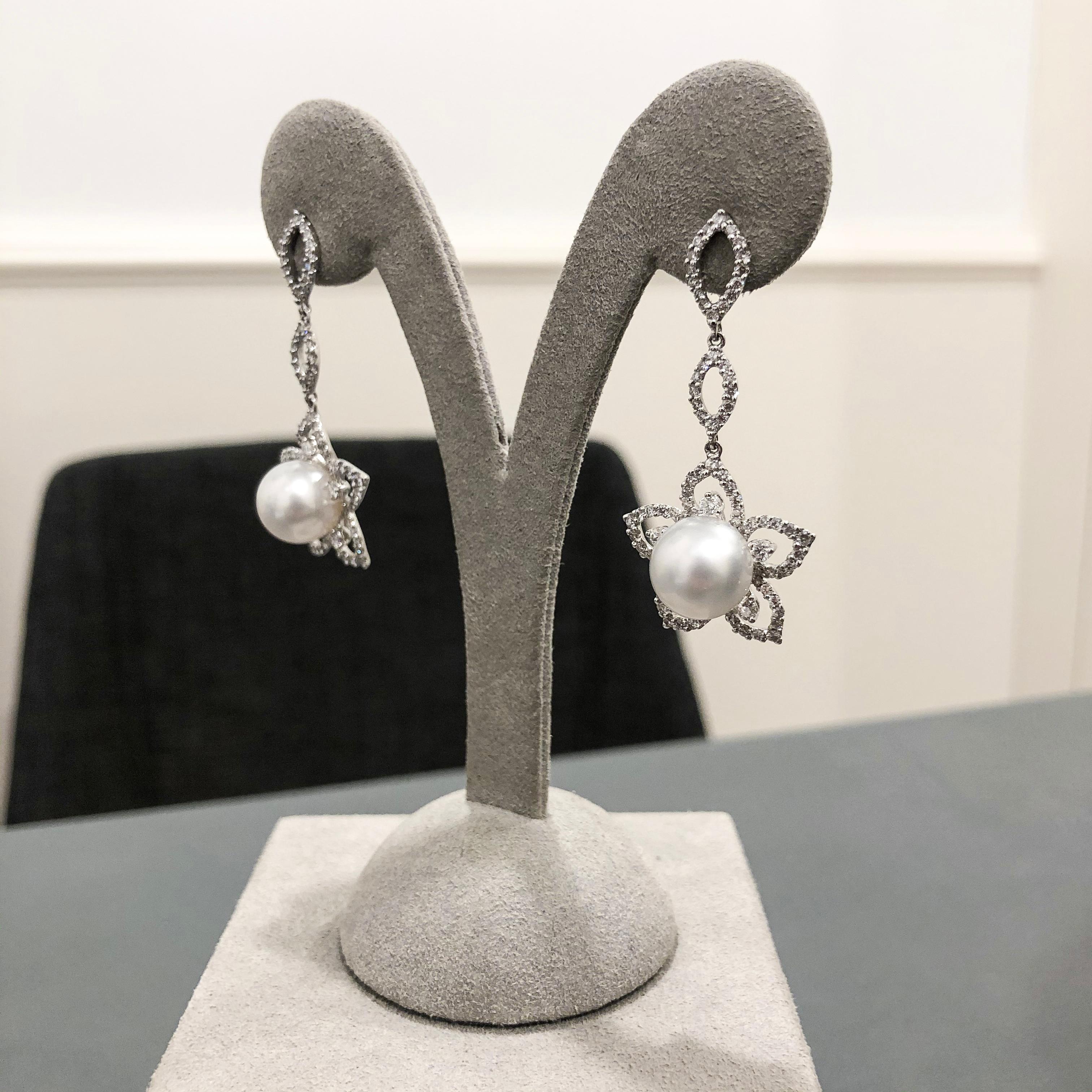 Roman Malakov 1.88 Carats Brilliant Round Diamonds with Pearl Floral Earrings In New Condition For Sale In New York, NY