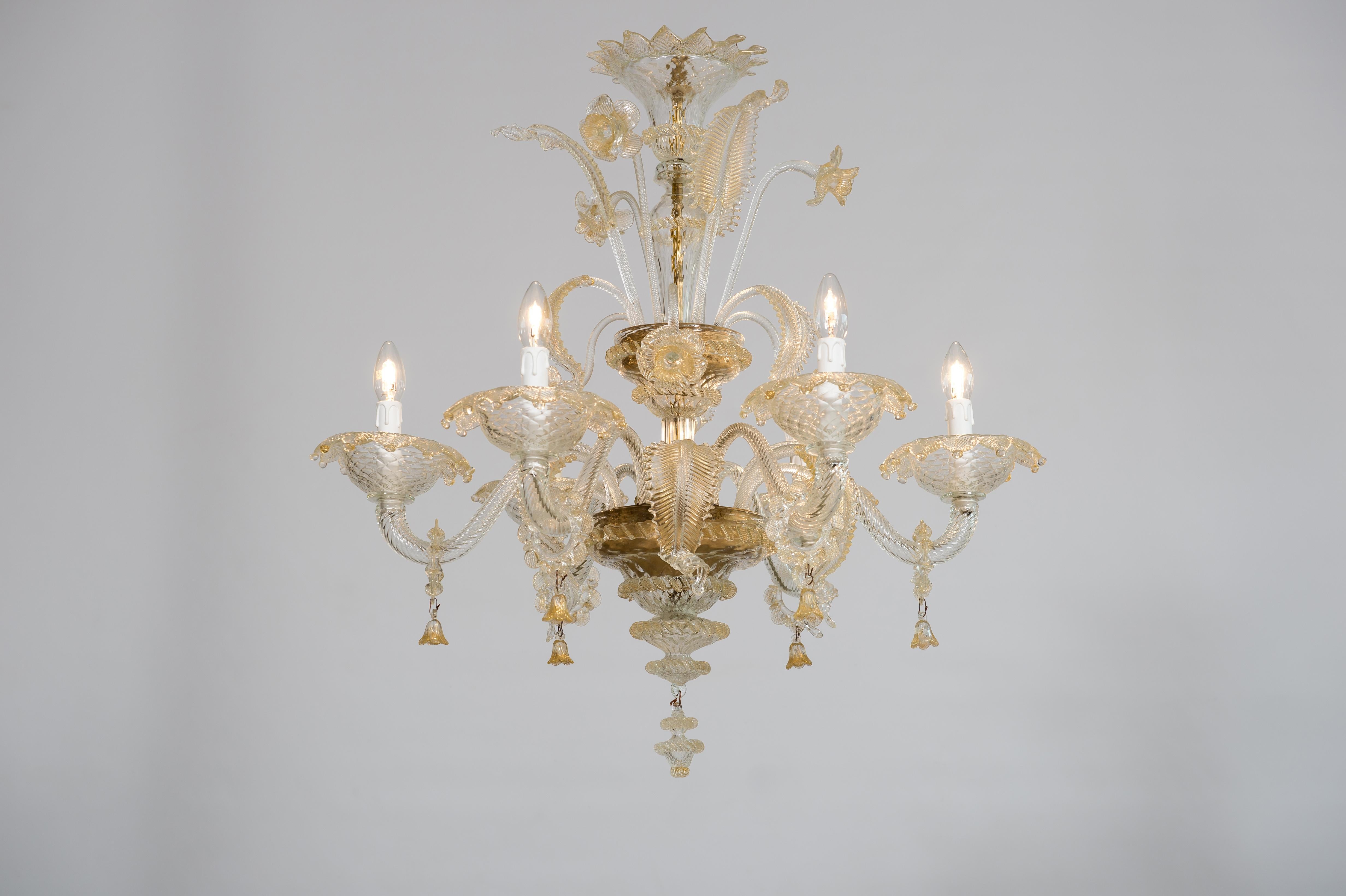 Floral Murano Glass Chandelier with “Riga Dritta” Decorations, 20th Century 8