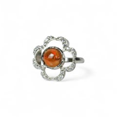 Opal-Ring mit Blumen