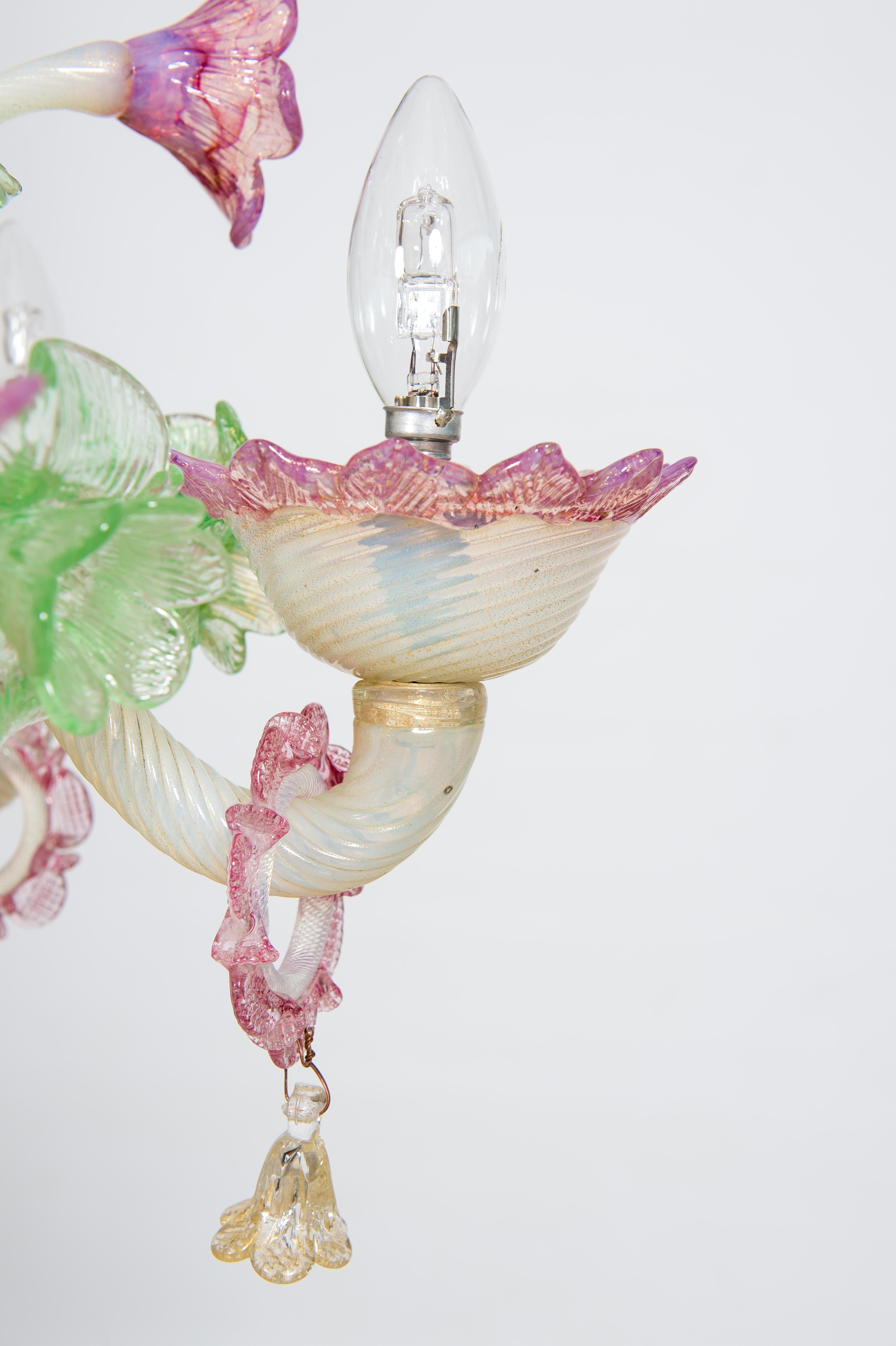 Early 20th Century Floral Opaline Murano Glass Chandelier with Gold Handcrafted in Italy 1900s  For Sale