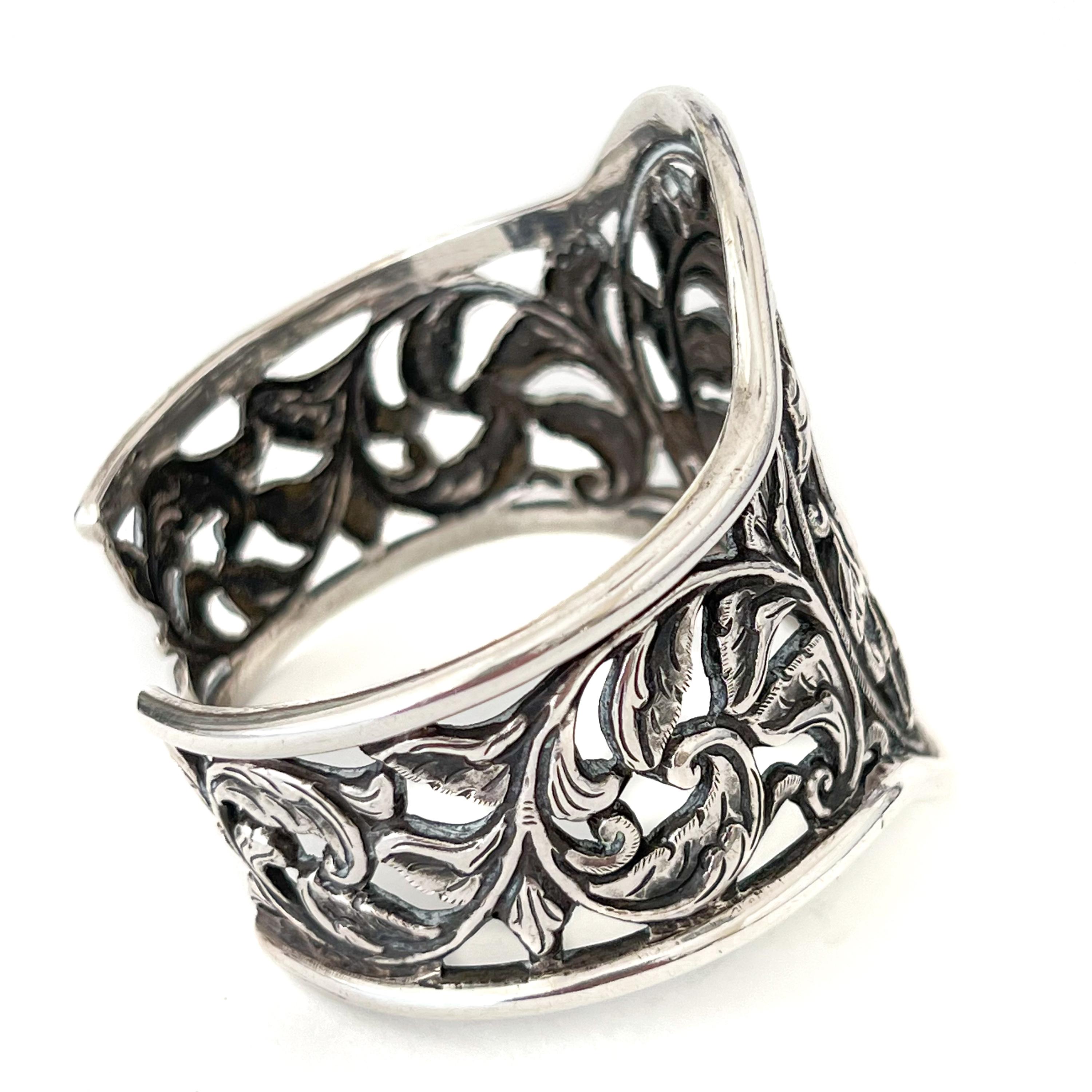 Pulsera brazalete vintage de plata calada con flores Artesano en venta