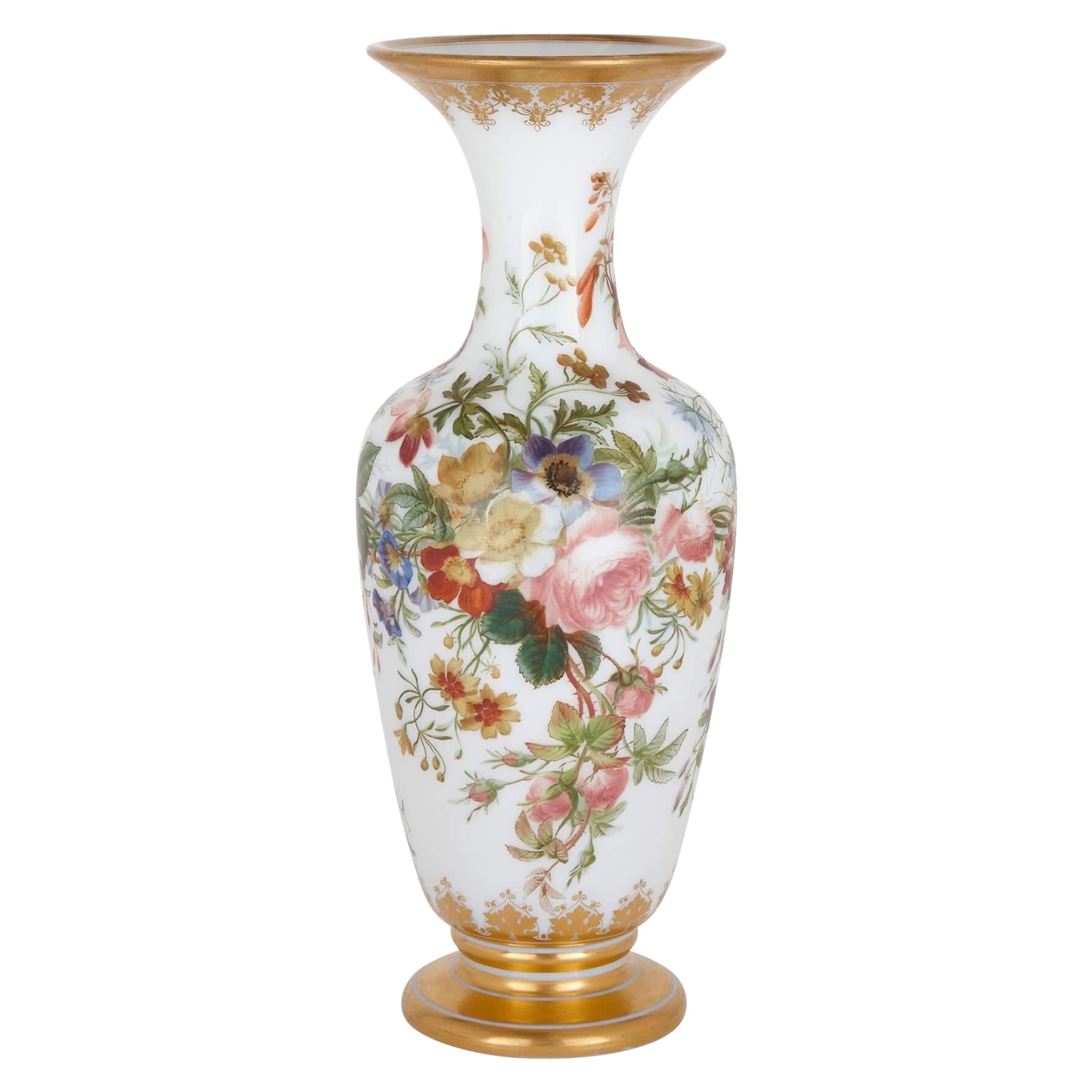 Vaso in vetro antico dipinto con fiori di Baccarat