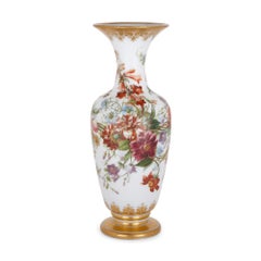 Vaso in vetro antico dipinto con fiori di Baccarat