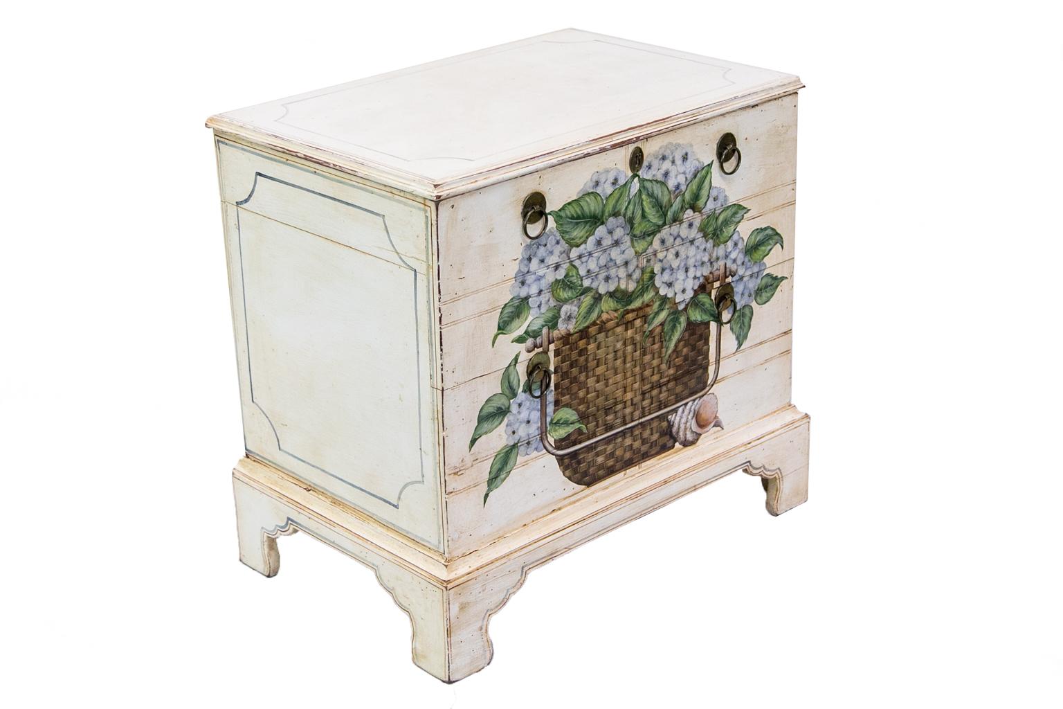 Floral Painted Blanket Box For Sale 1