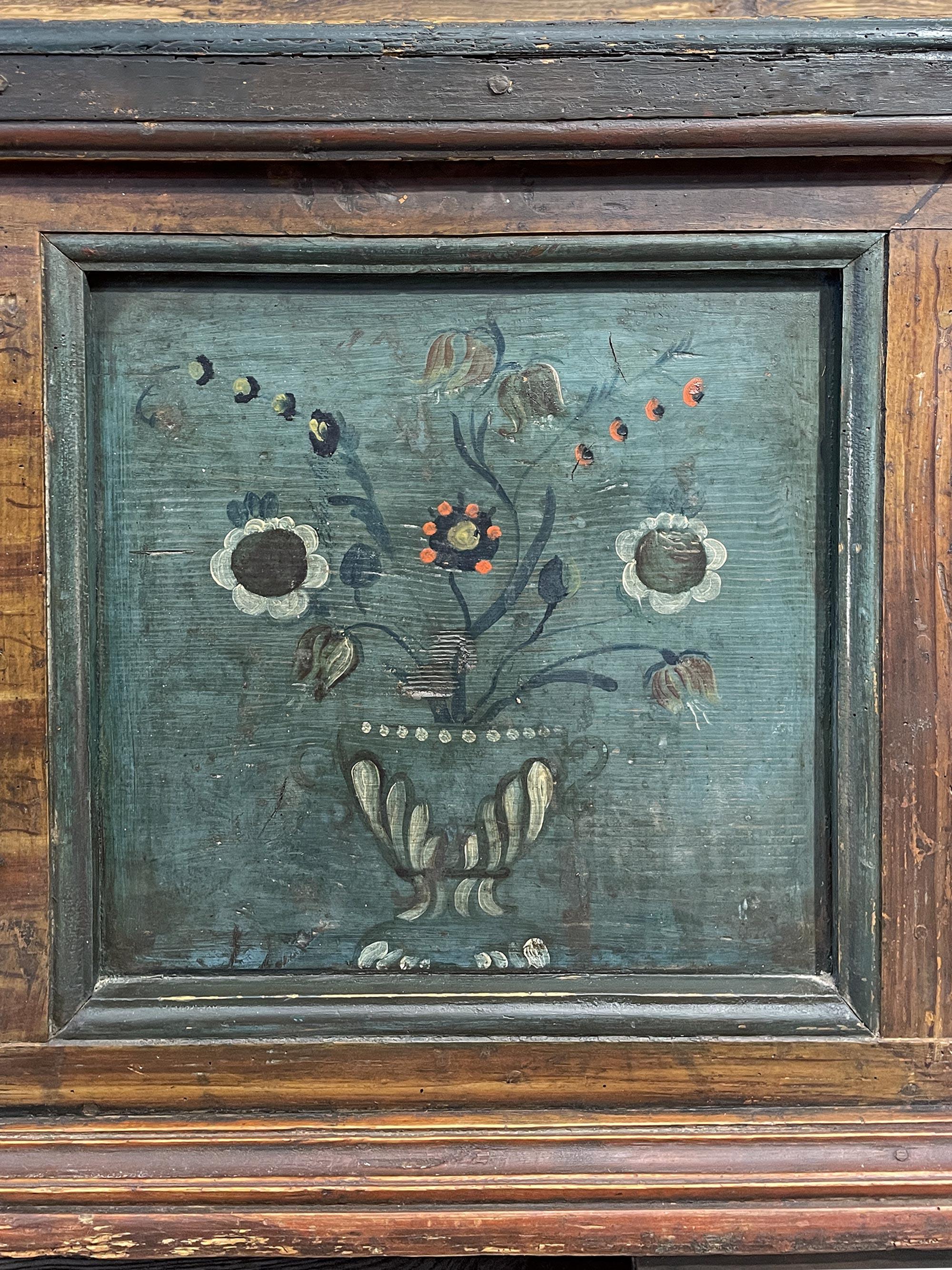 Floral Painted Blanket Chest - Early 19th Century 4