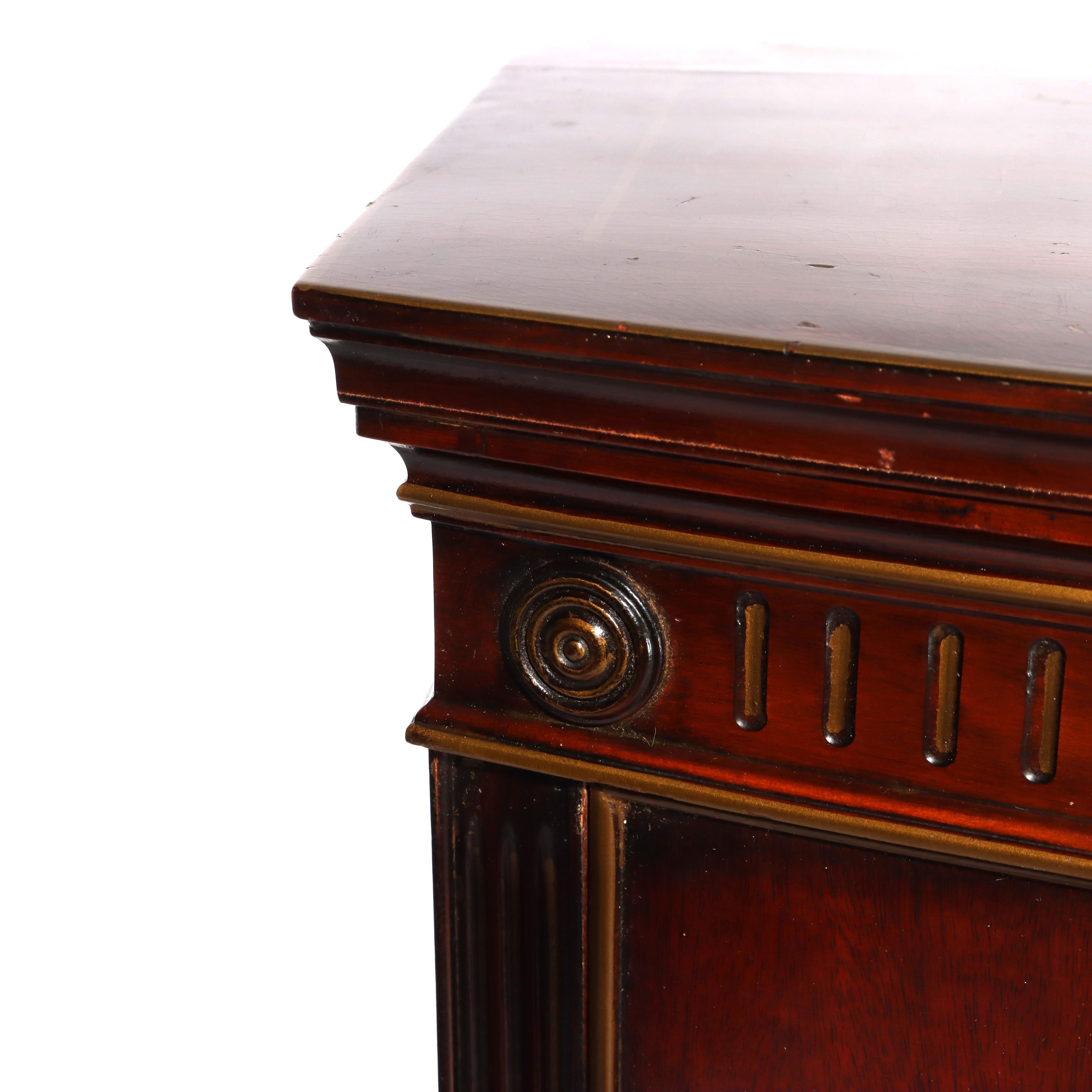 Cassapanca a sei cassetti in mogano cinese Chippendale dipinta con motivi floreali, 1920 ca. in vendita 8