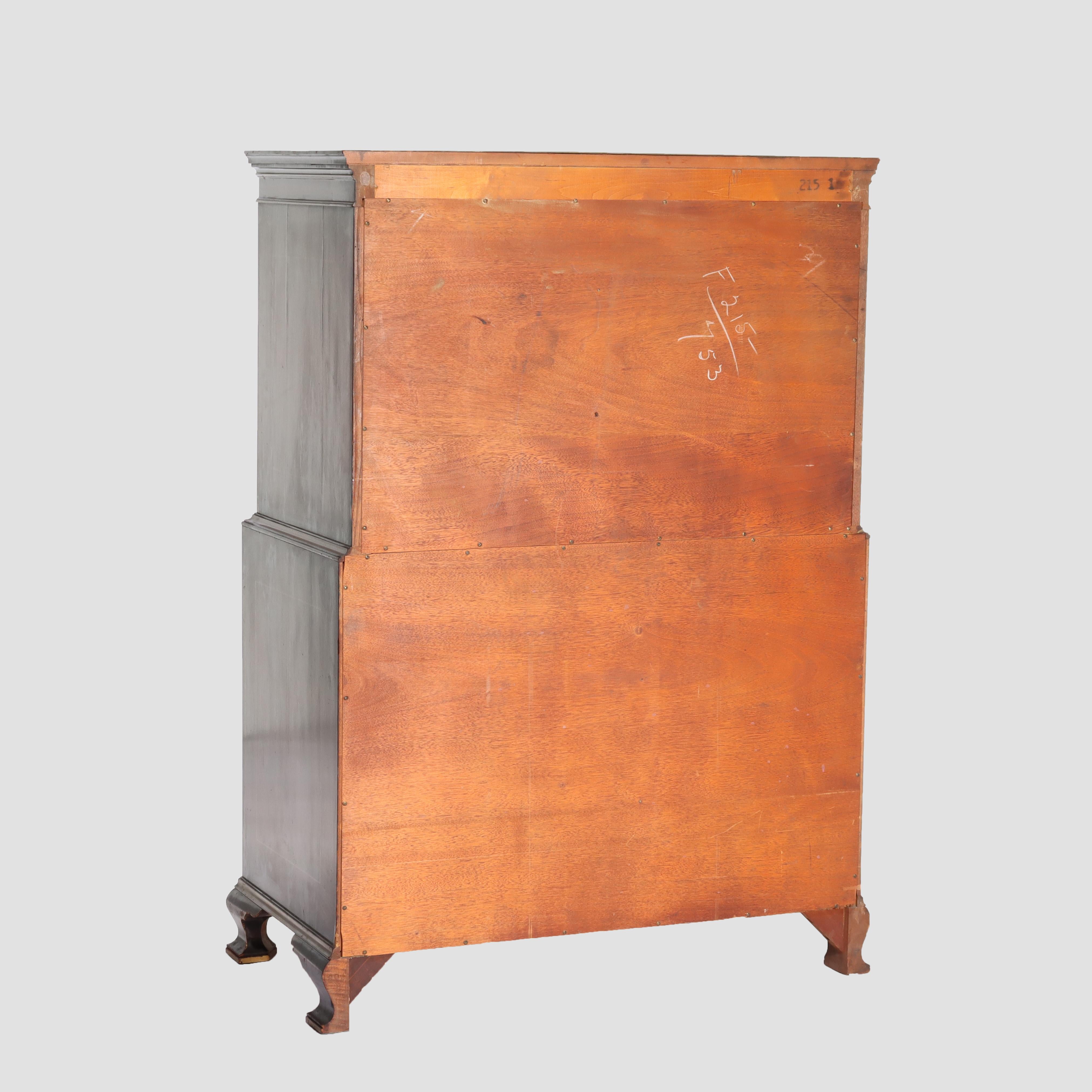 Cassapanca a sei cassetti in mogano cinese Chippendale dipinta con motivi floreali, 1920 ca. in vendita 10