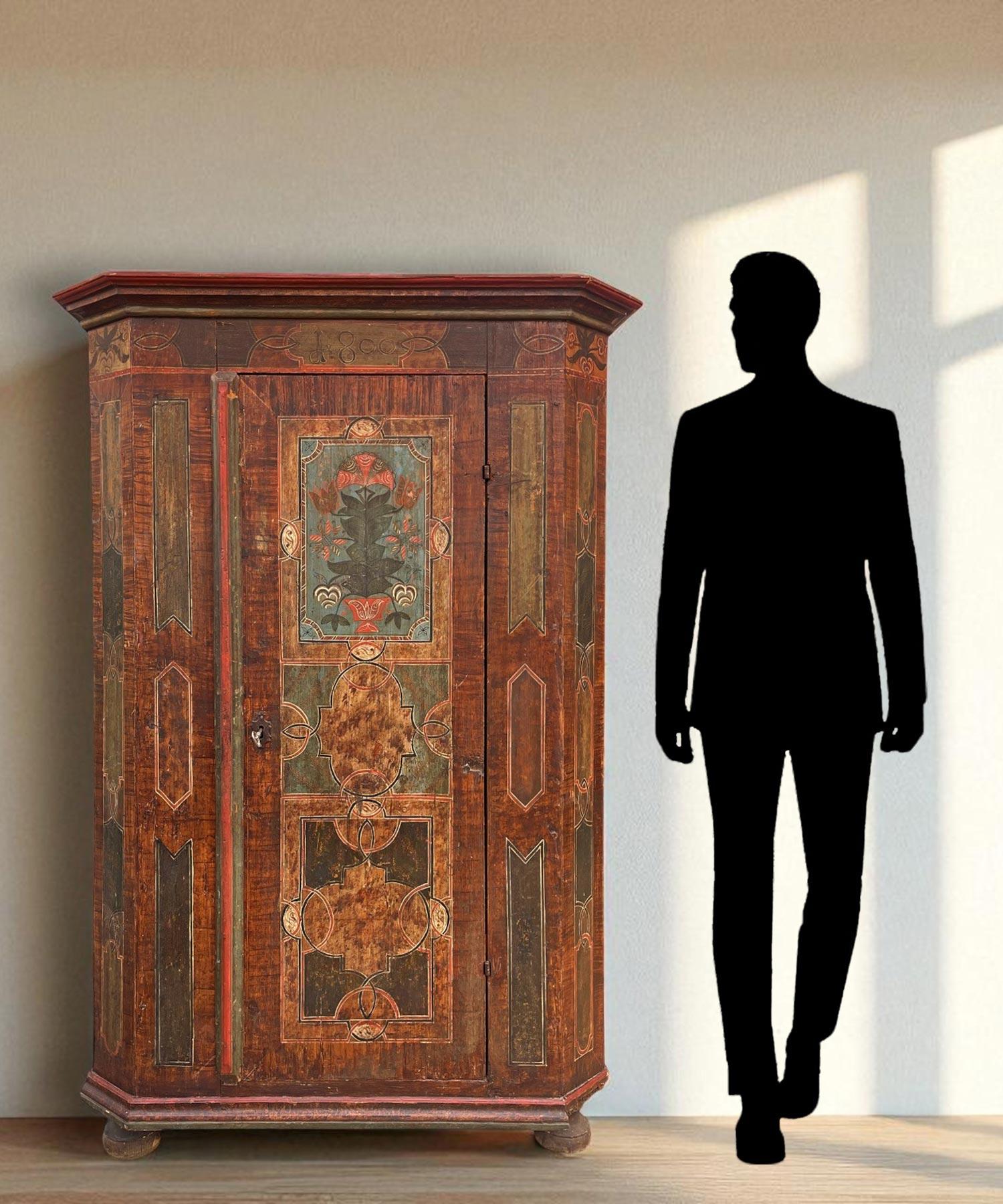 Floral Painted Cupboard, European Alps 1800 in vendita 8