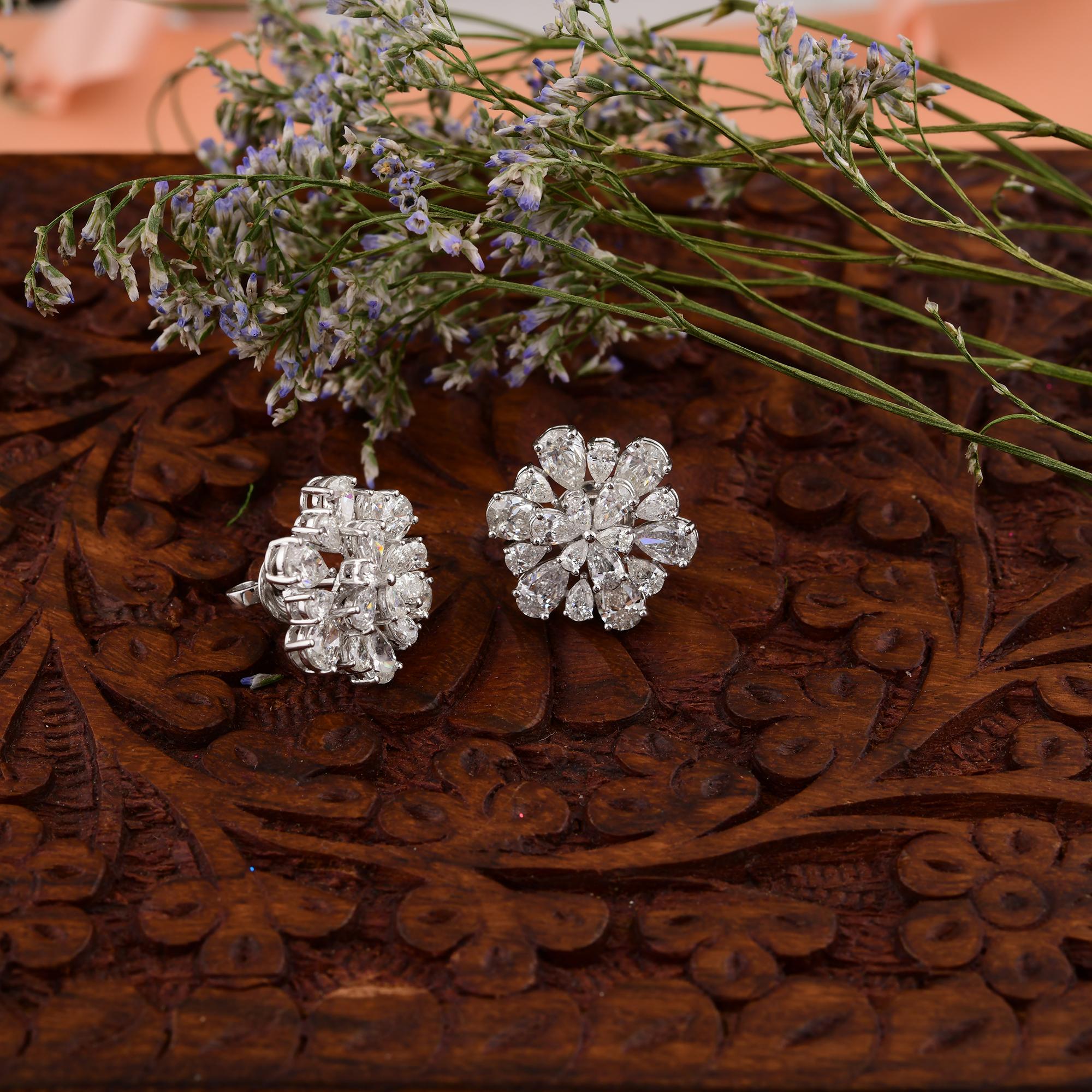 Boucles d'oreilles de mariage en or massif 18K avec pendentifs en diamant naturel 5.52Ct Floral Pear Cut Neuf - En vente à Diera, Dubai