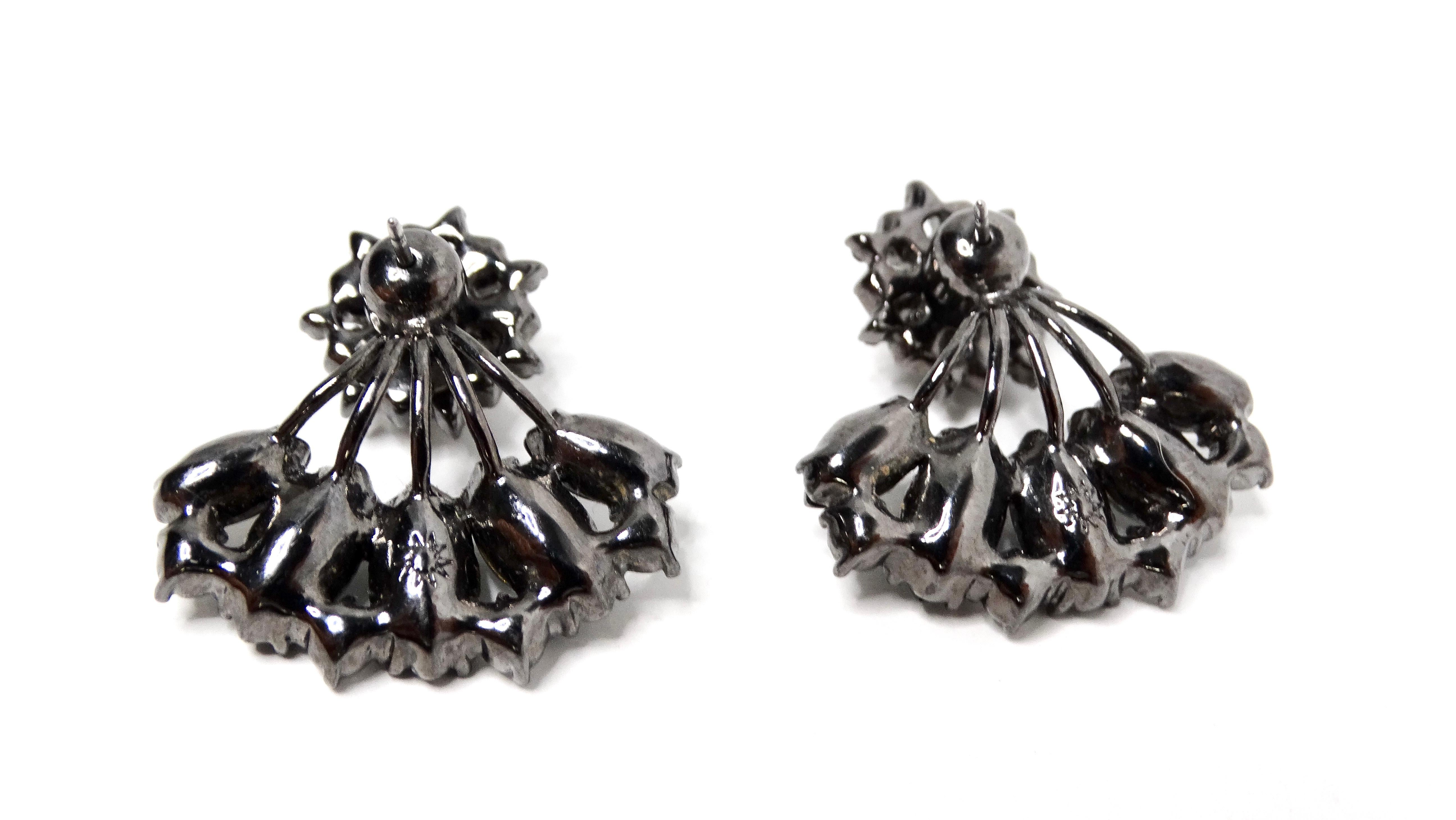Boucles d'oreilles éventail 2 pièces en perle florale et cristal plaqué rhodium noir Pour femmes en vente