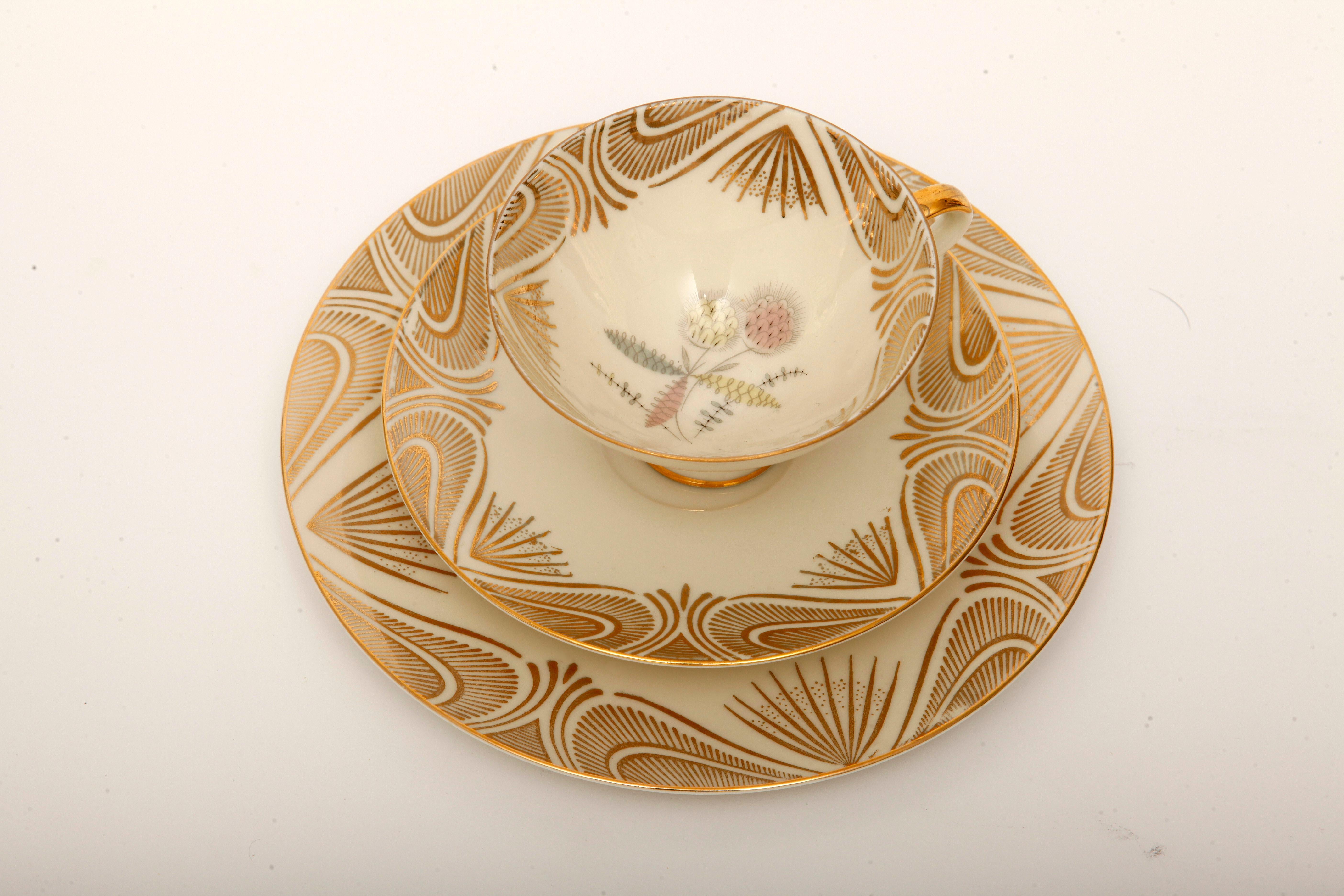 Floral Porcelain Breakfast Set, Bavaria, Germany, Mid-Century Modern, 1950s In Good Condition For Sale In Warsaw, PL