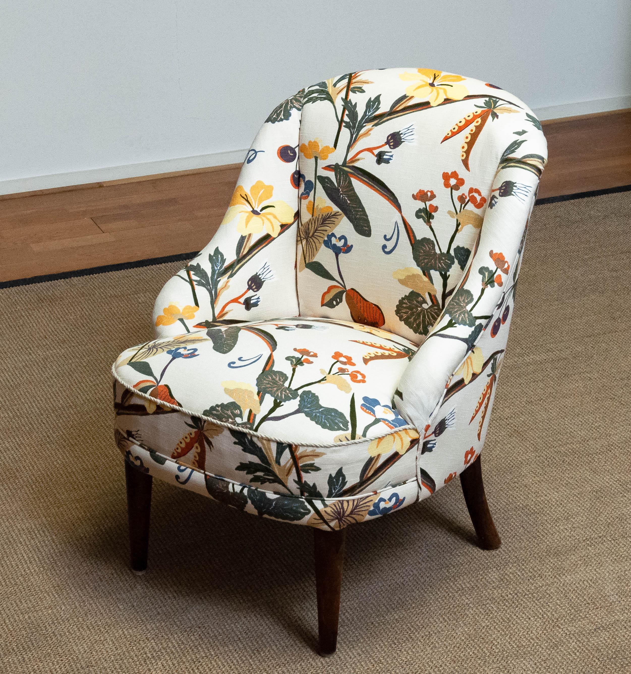 Mid-Century Modern Floral Printed Linen, J. Frank Style, Danish Antique Slipper Chair. 1940s For Sale