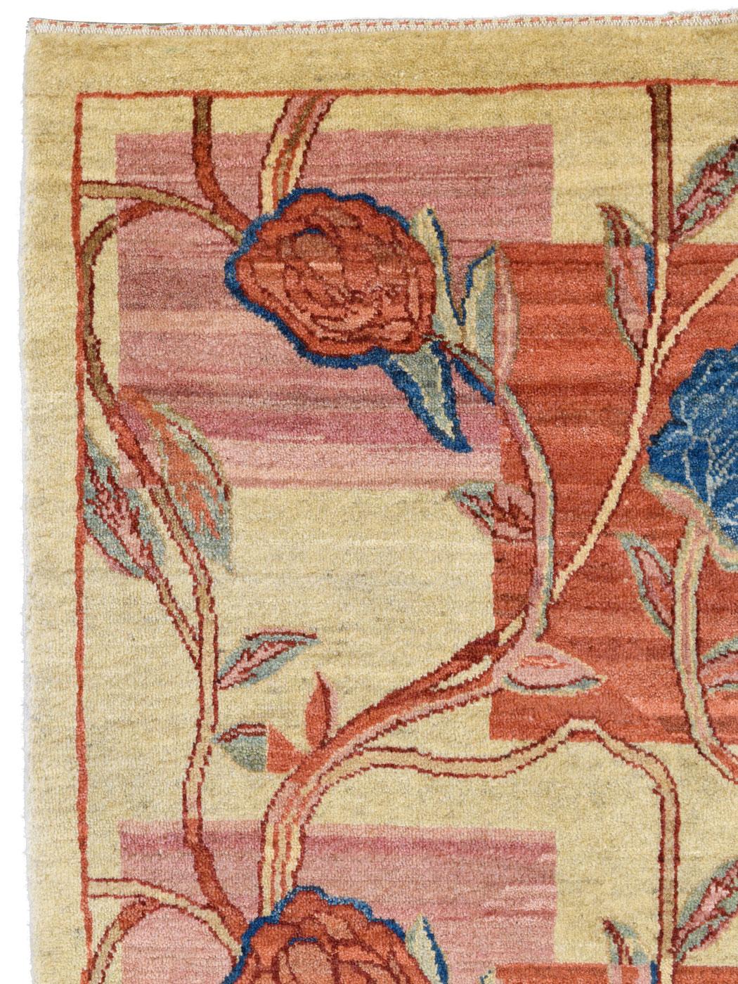 XXIe siècle et contemporain Tapis persan Orley Shabahang en laine rouge, rose, bleu et crème à motifs floraux, 4 x 6 pieds en vente