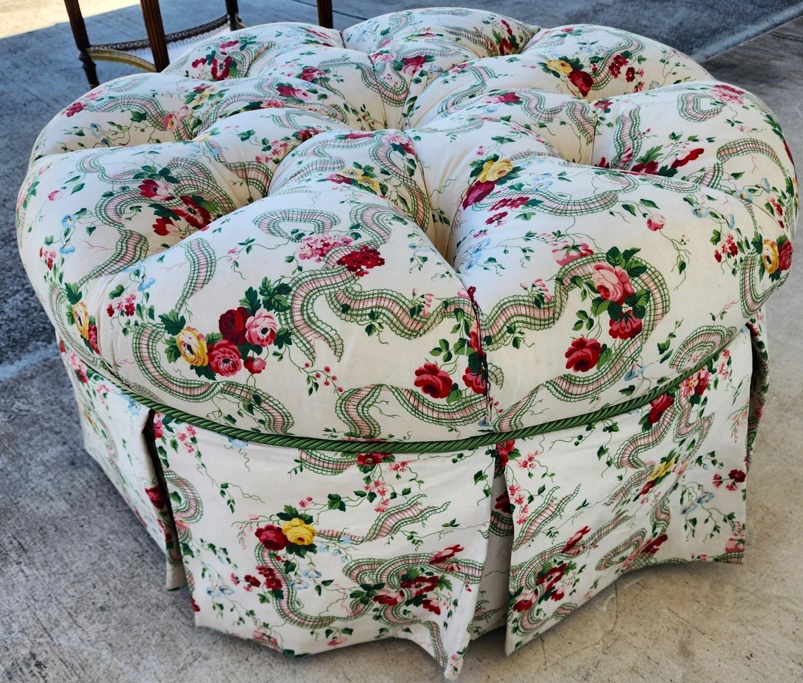 Floral Roses Ottoman Tufted Round For Sale 2
