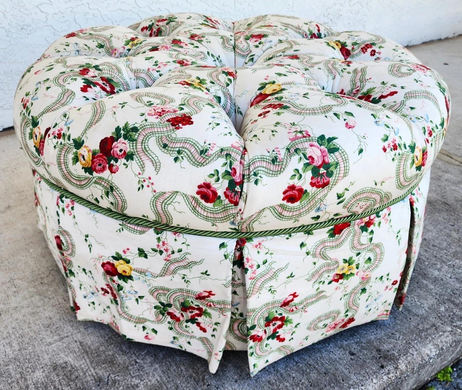 Floral Roses Ottoman Tufted Round For Sale 3