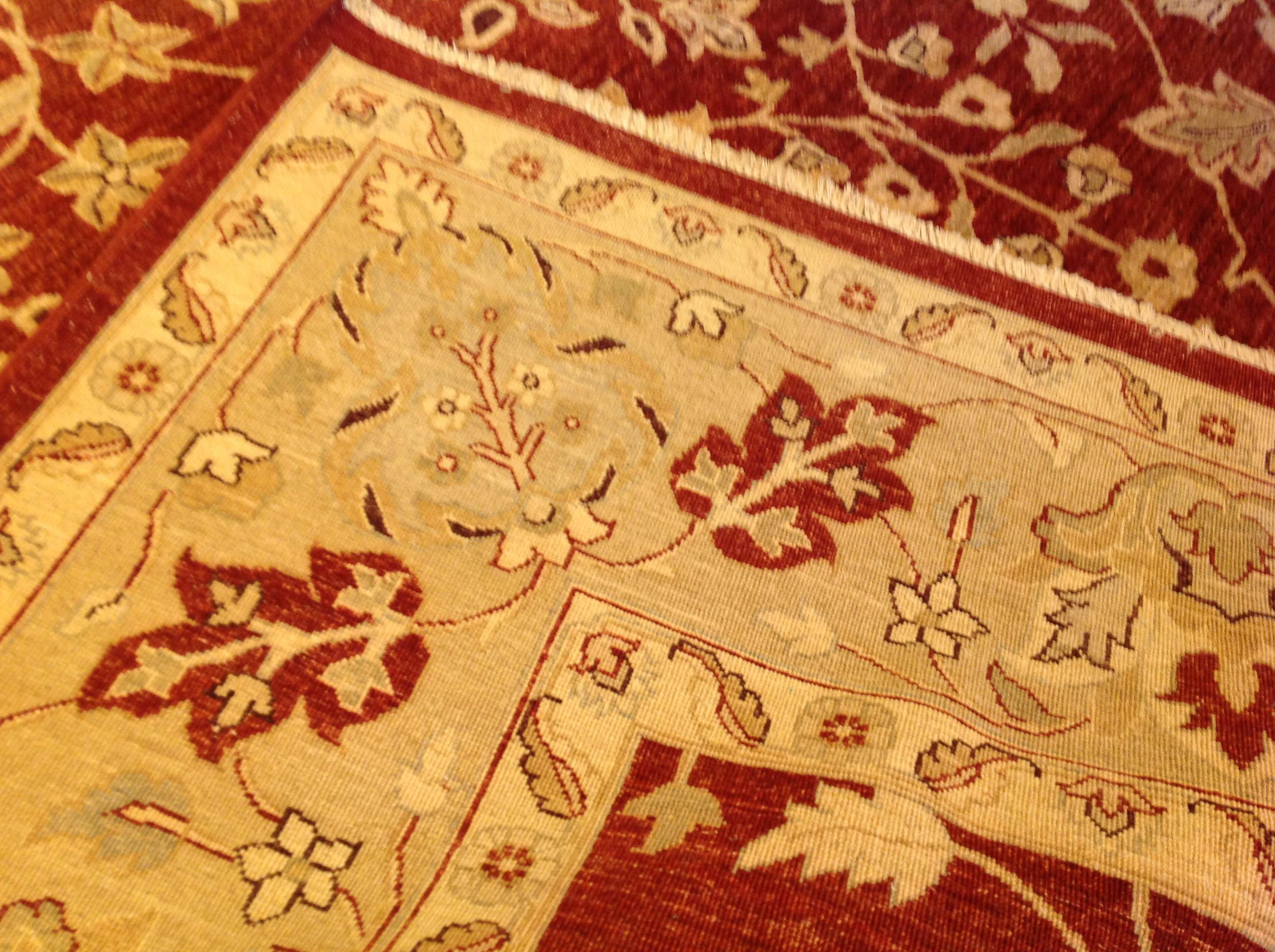 Floral Rug in Red and Beige  For Sale 4