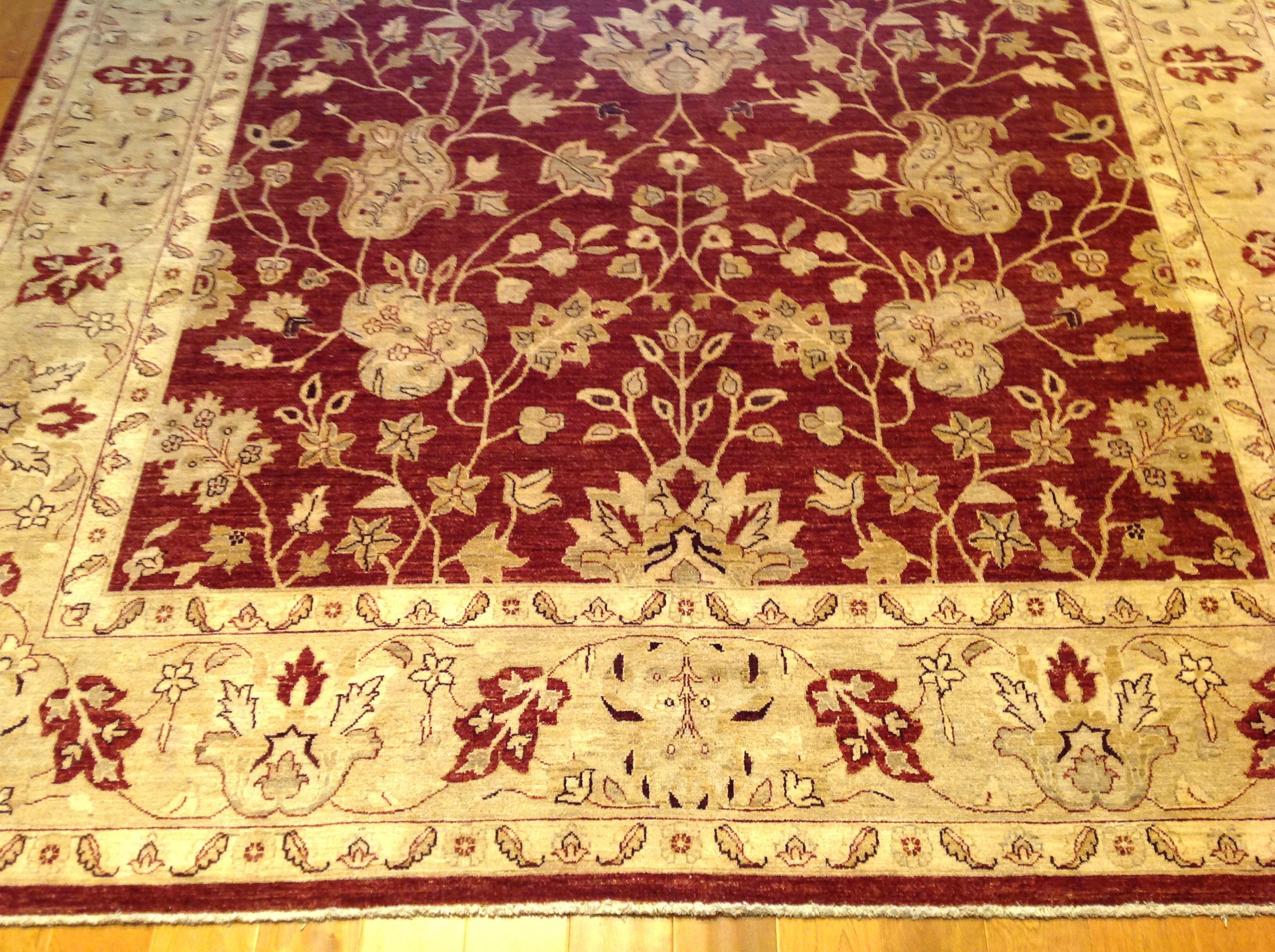 Floral Rug in Red and Beige  For Sale 1