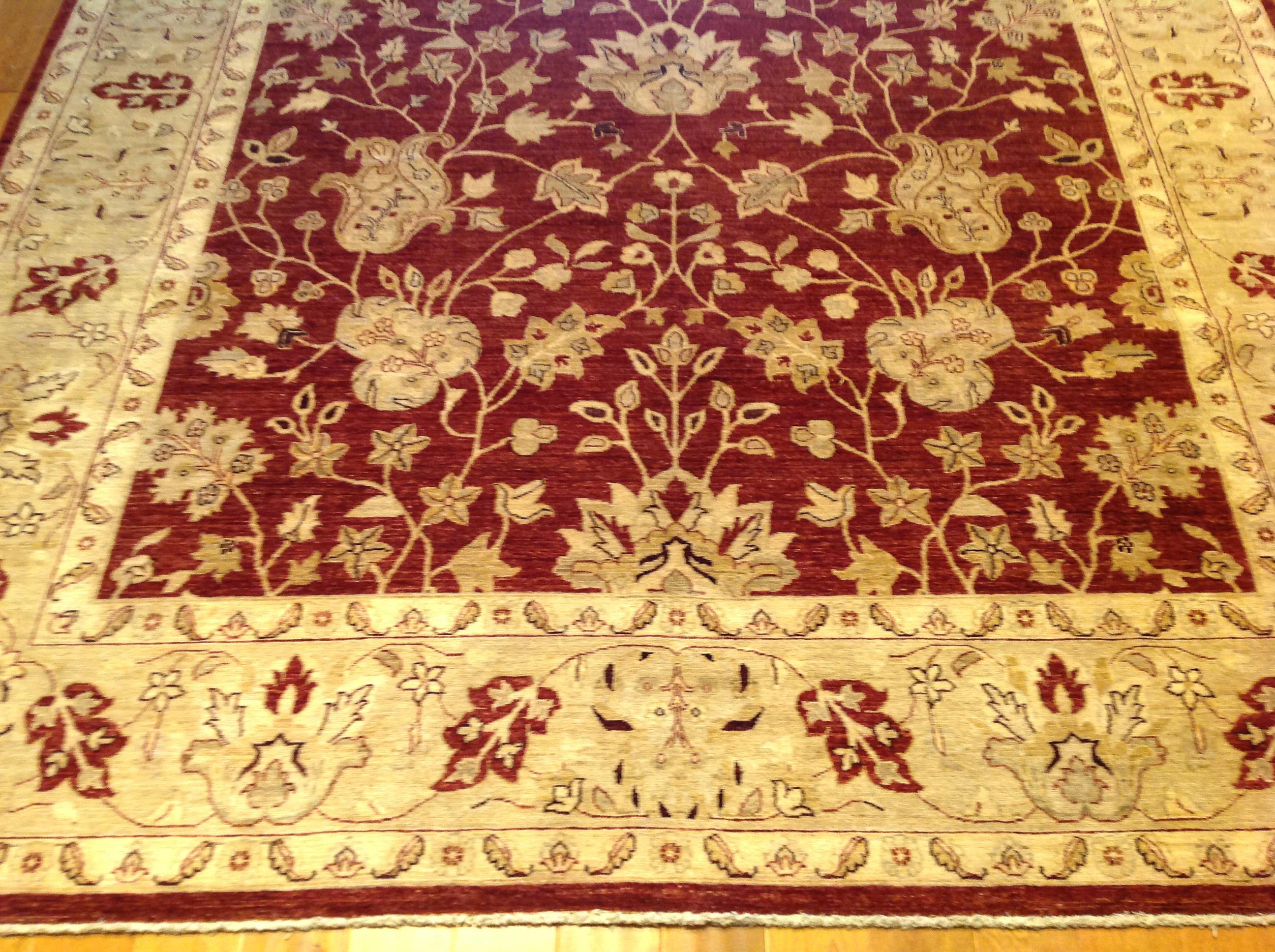 Floral Rug in Red and Beige  For Sale 2