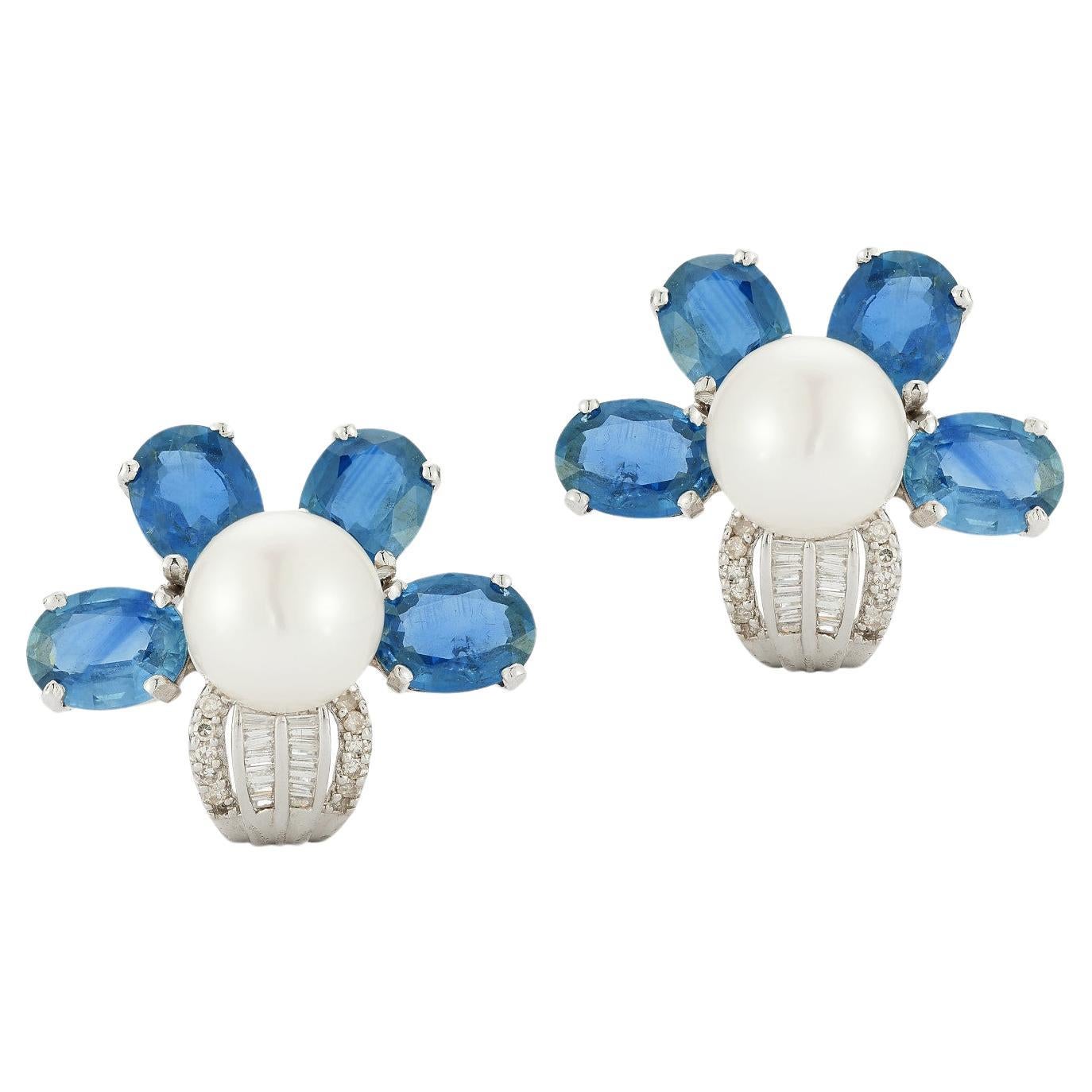 Boucles d'oreilles fleuries saphir et perle en vente