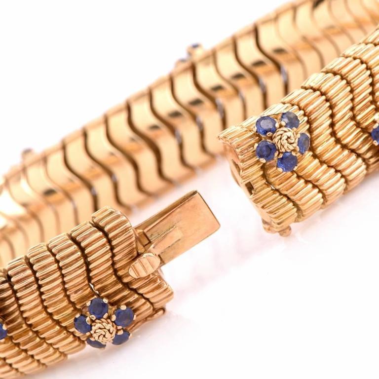Floral Sapphire Diamond Yellow Gold Snake Bracelet In Excellent Condition In Miami, FL