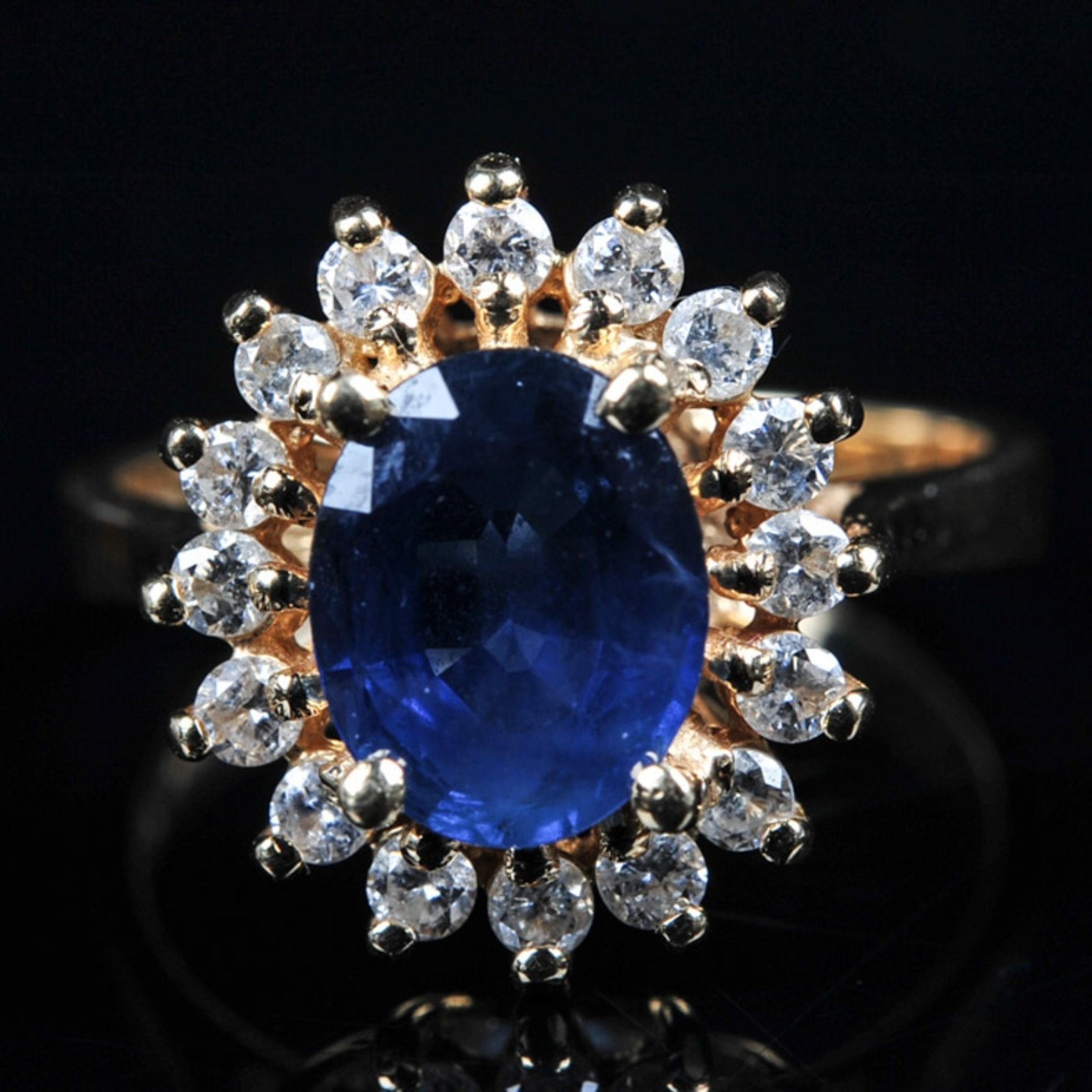 For Sale:  1.9 Carat Floral Sapphire and Diamond Gold Engagement Ring Bridal Ring For Her 6