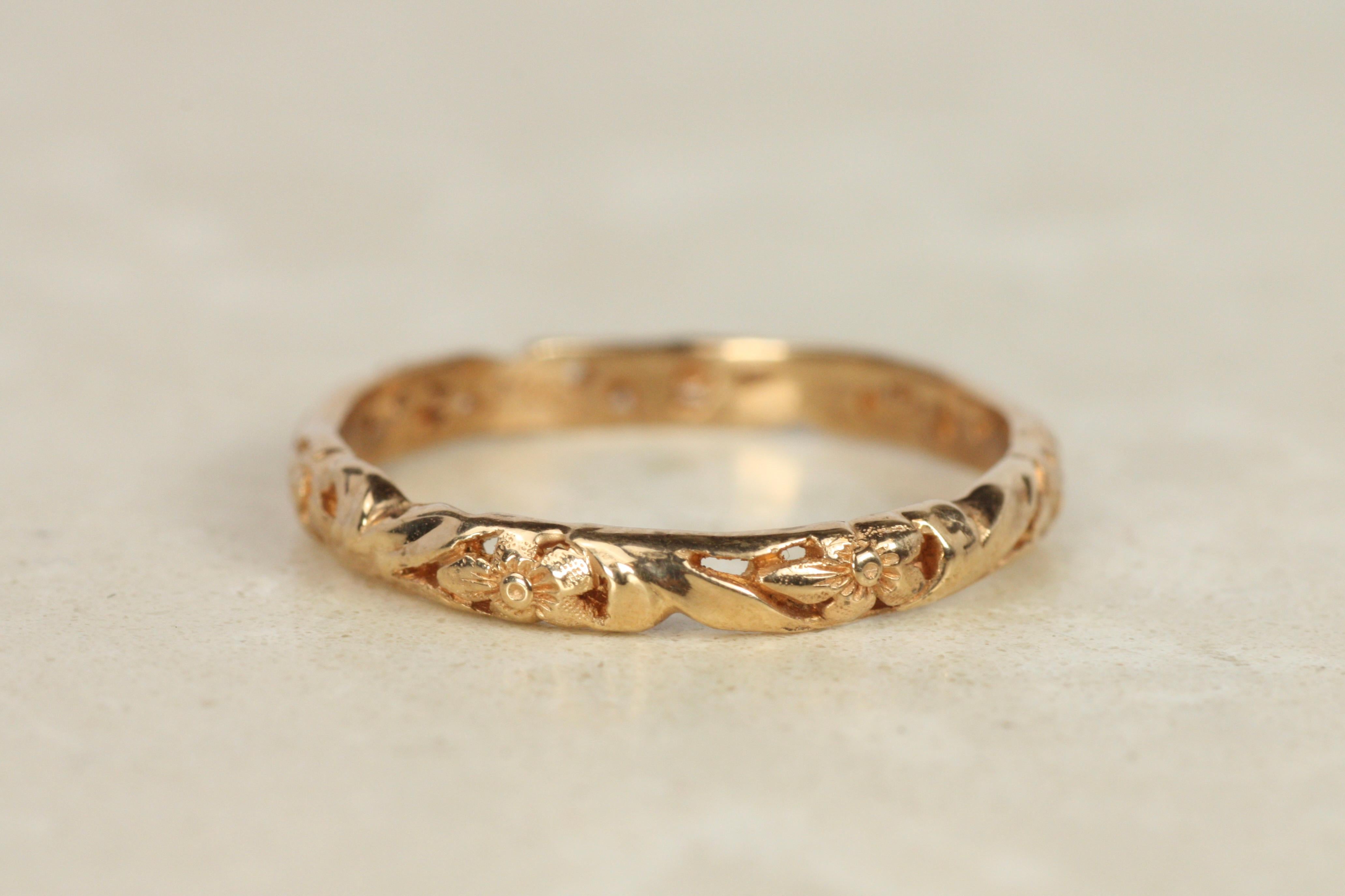Floral Sculpted Rose Gold Vintage-Inspired Wedding Band For Sale 2
