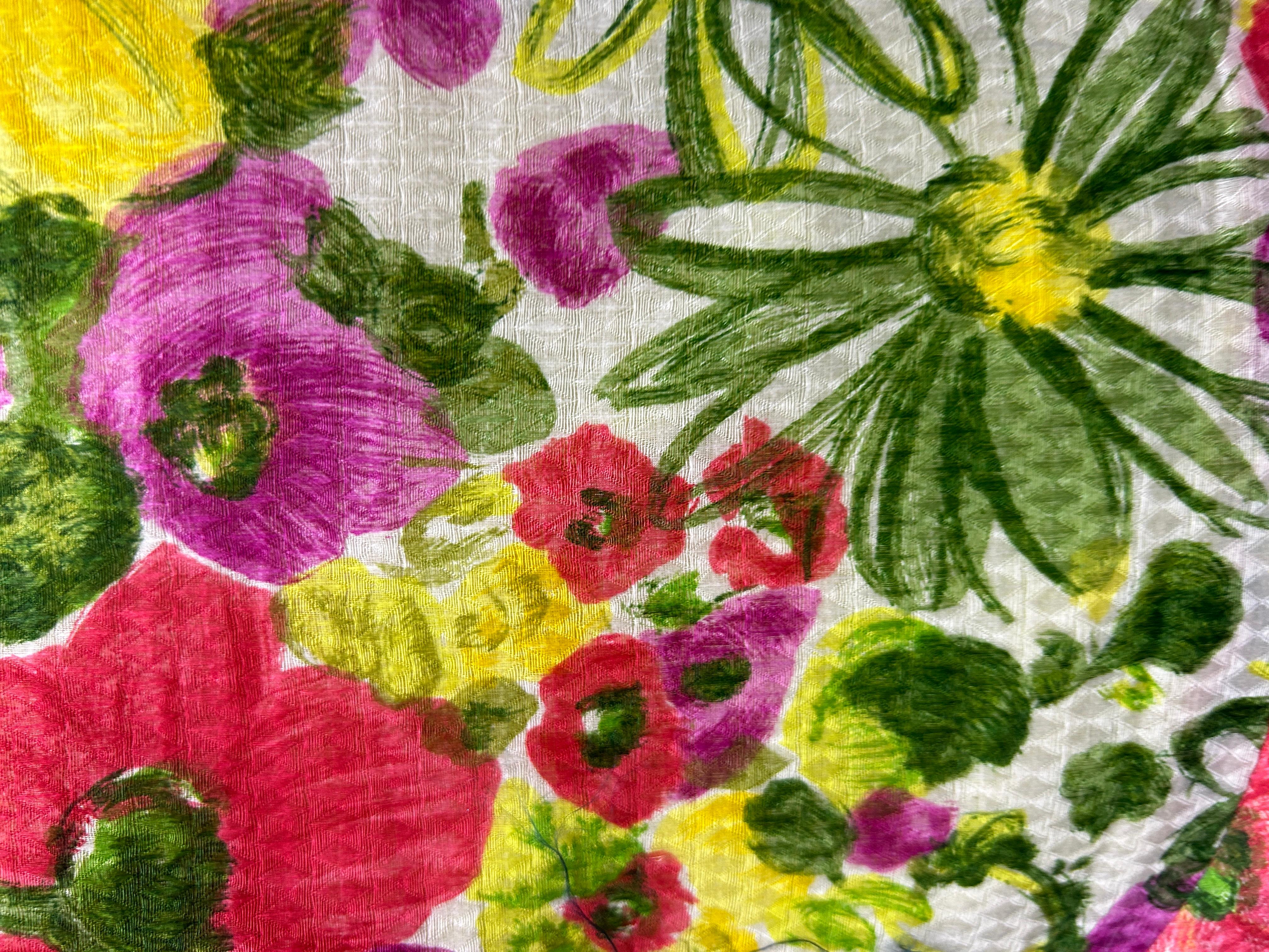 Buntes Vintage-Baumwollkleid mit geblümten Schultern und V-Ausschnitt und Schlaghose im Zustand „Hervorragend“ im Angebot in Los Angeles, CA