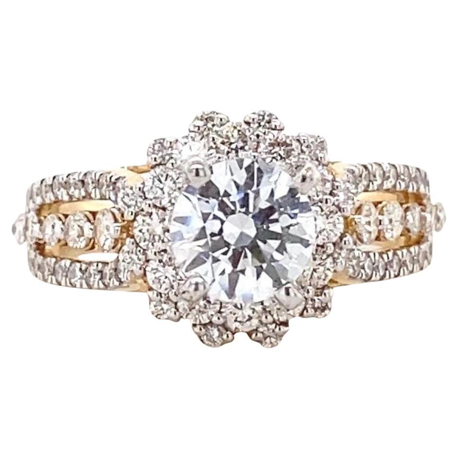 Floral Solitaire Natural Diamond Proposal Ring in 14K Solid Gold (Certified) For Sale