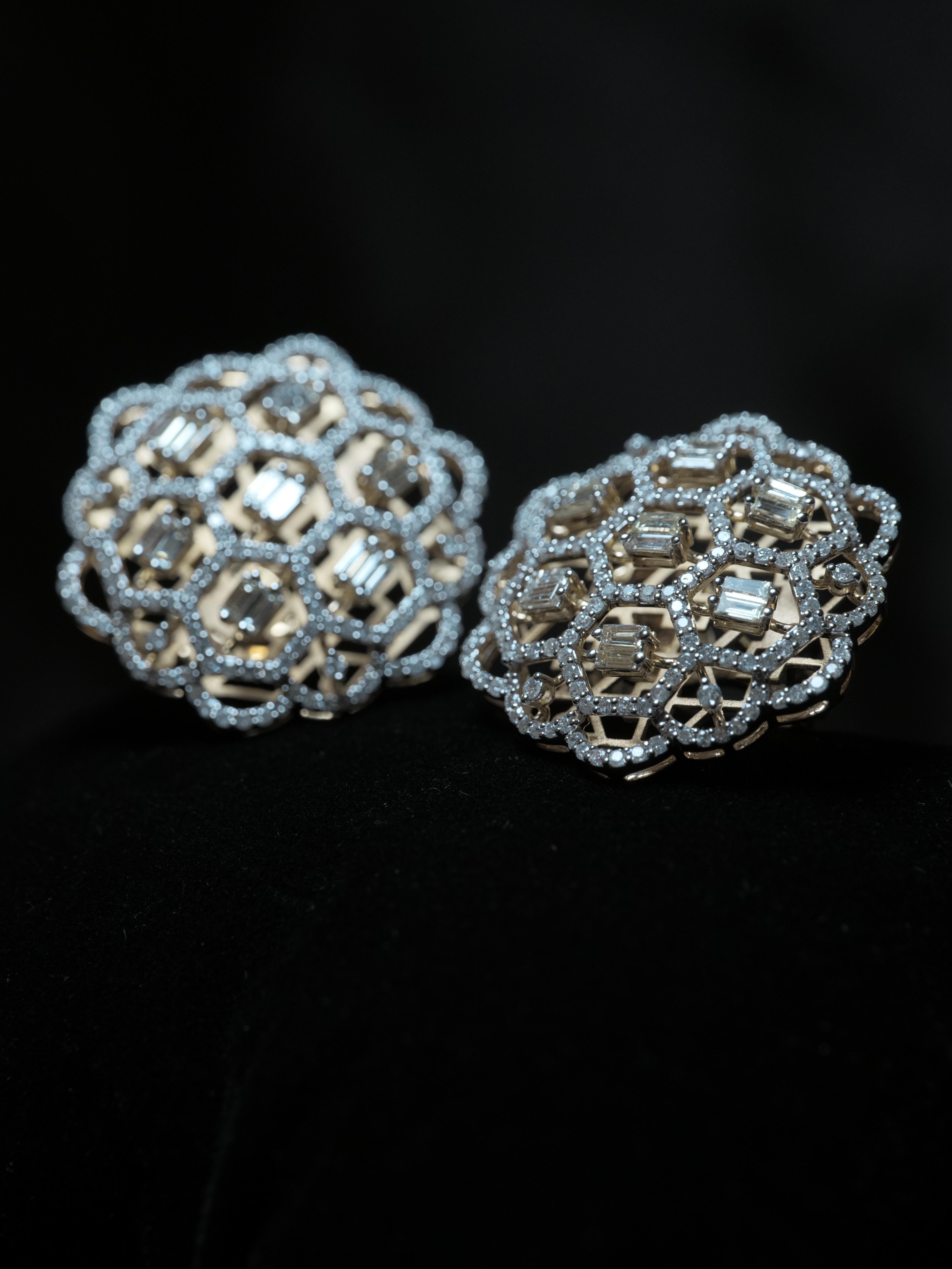 Floral Stud Earrings with Baguettes & Round Diamonds set in 18k Solid Gold For Sale 6