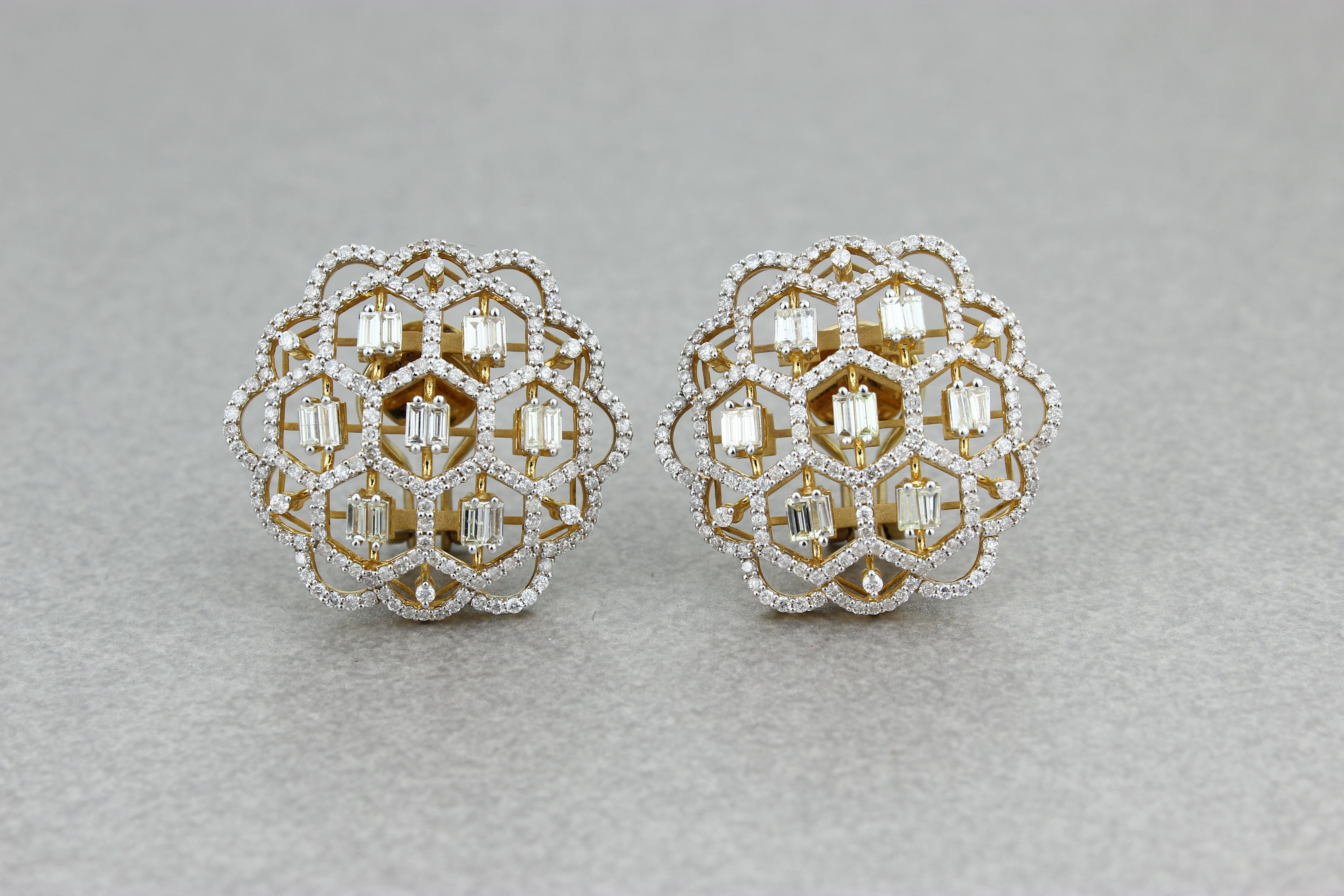 Women's Floral Stud Earrings with Baguettes & Round Diamonds set in 18k Solid Gold For Sale