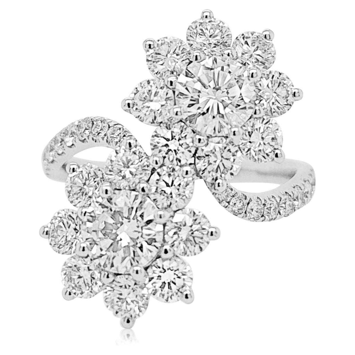 2.89 ct Round Brilliant Cut White Diamond Floral Cocktail Ring For Sale