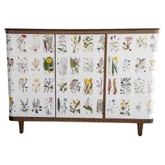 Florales schwedisches Sideboard der Moderne, 1940er Jahre - inspiriert von Josef Frank