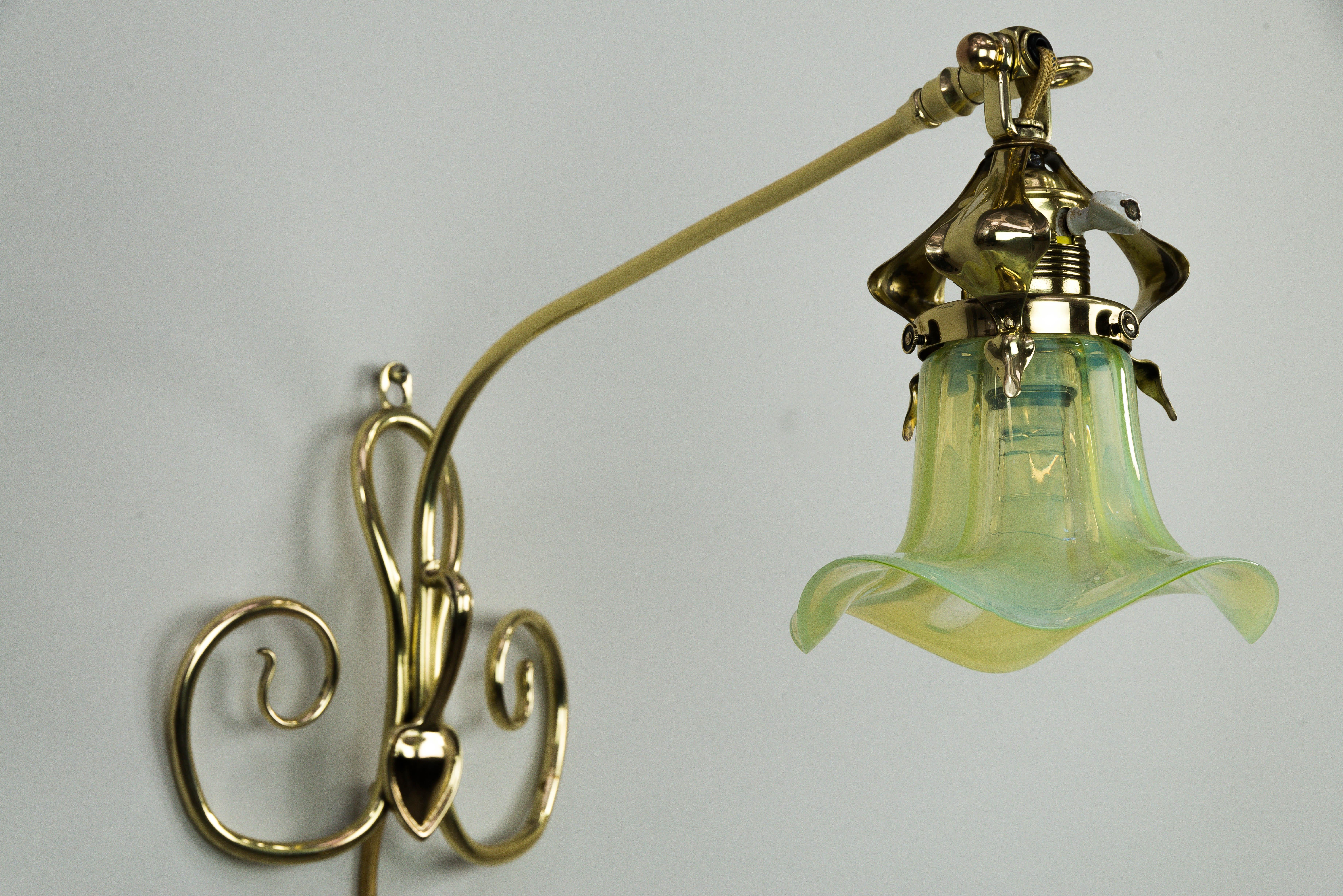 Early 20th Century Floral Swiveling Wall Lamp with Original Opaline Glass, circa 1908s