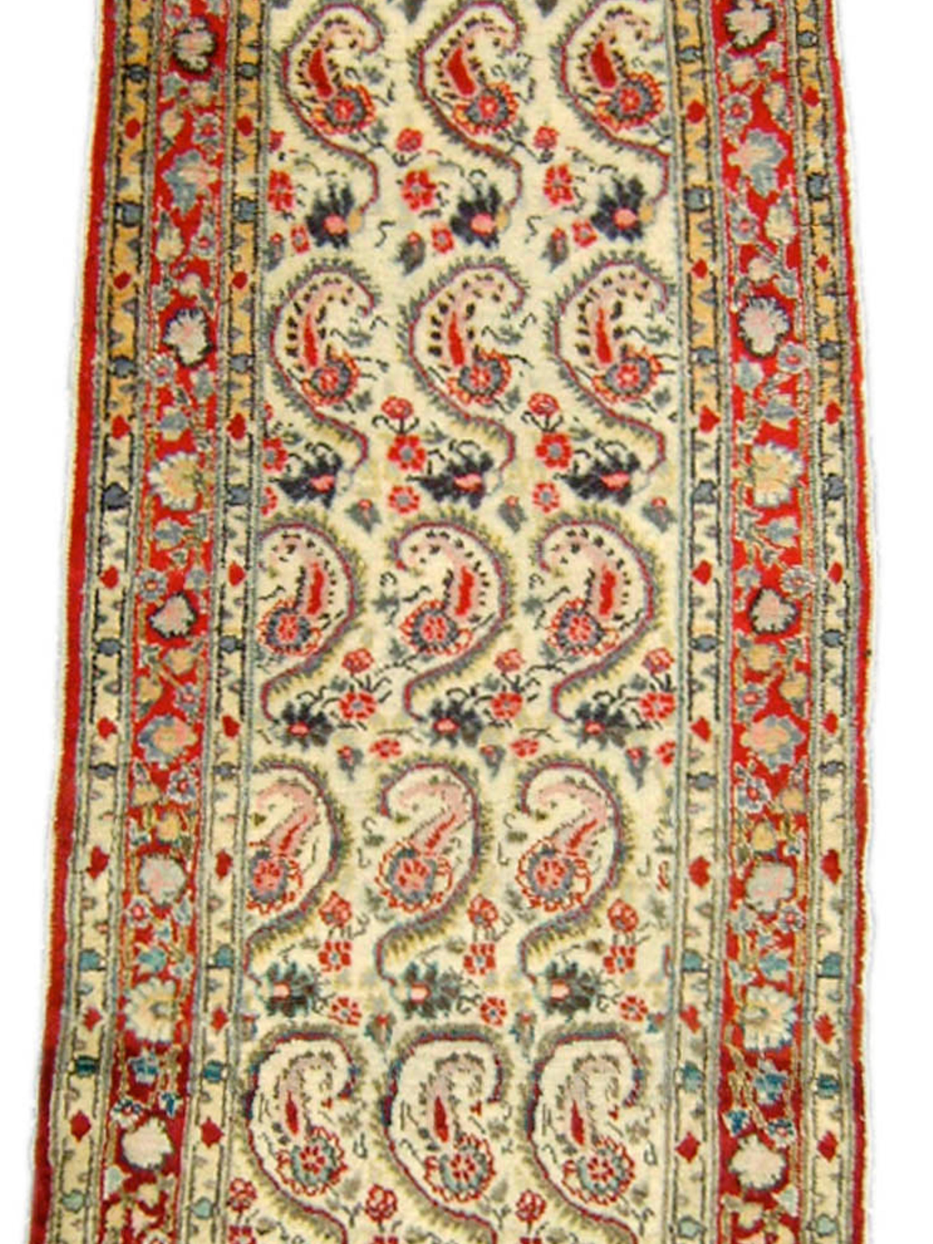 Annodato a mano Tappeto Tabriz floreale, inizio XX secolo in vendita