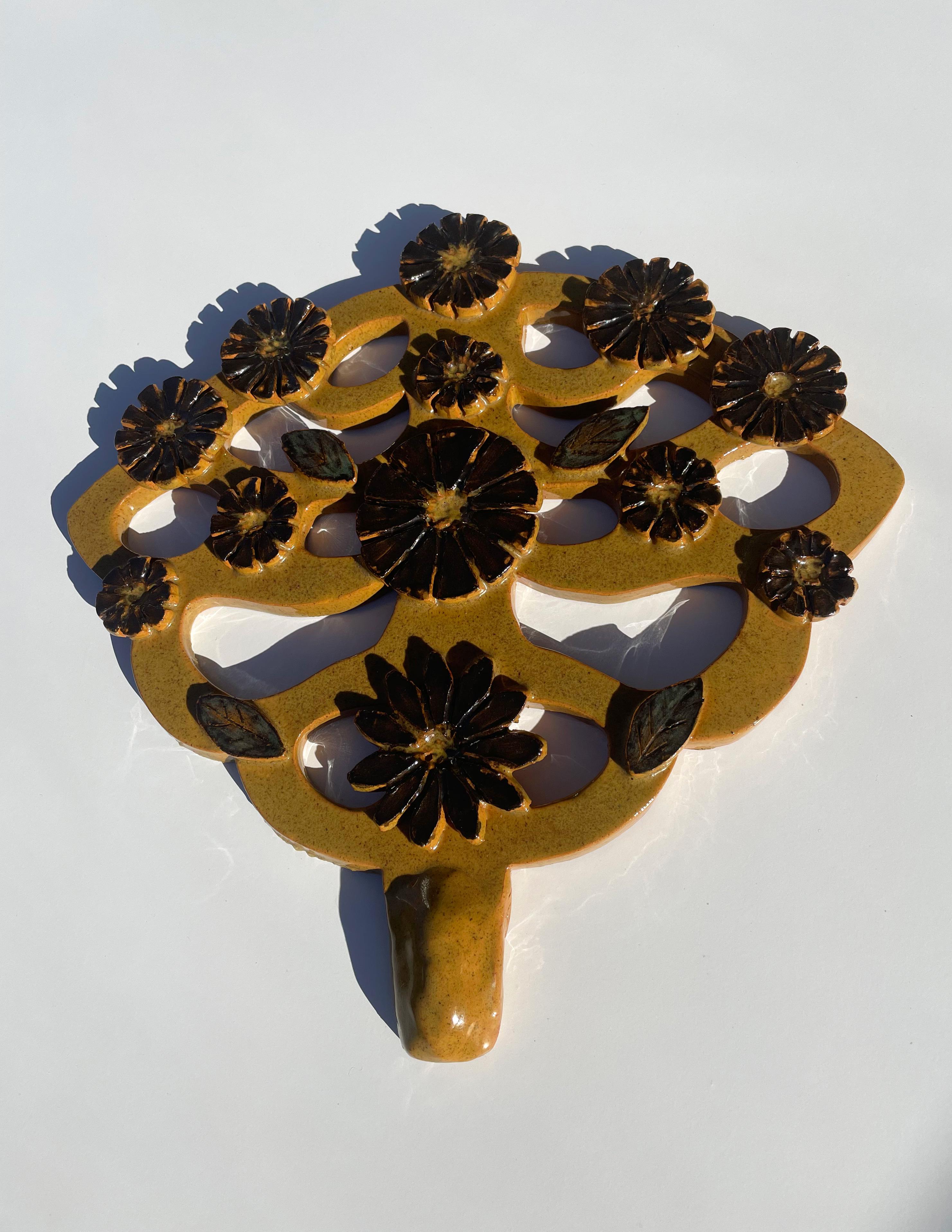 Wandschmuck aus Keramik mit Blumenbaum des Lebens, 1960er Jahre (Dänisch) im Angebot