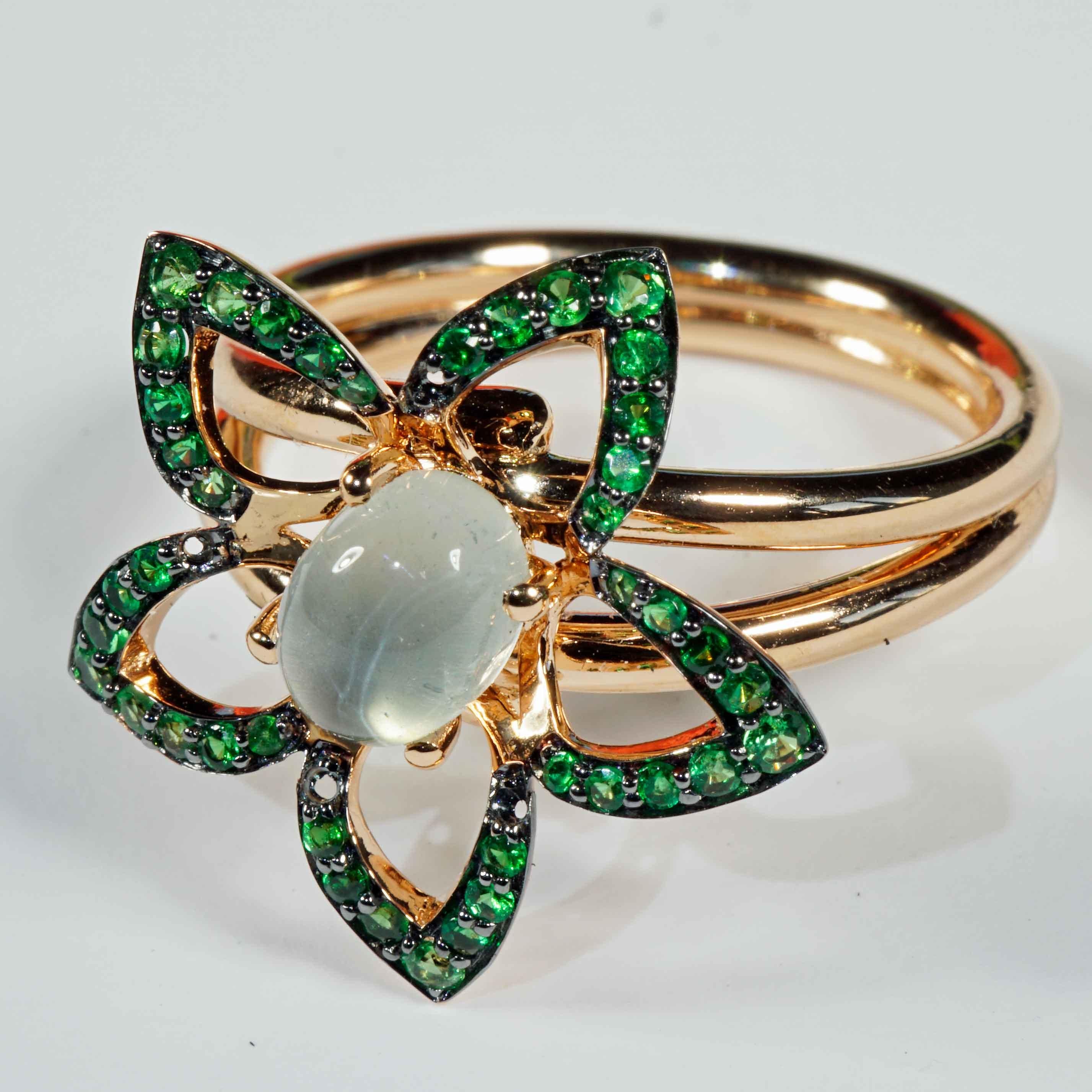 Women's or Men's Floral Tsavorite Moonstone Ring fantastic Combination 21x19 mm handmade in Italy For Sale