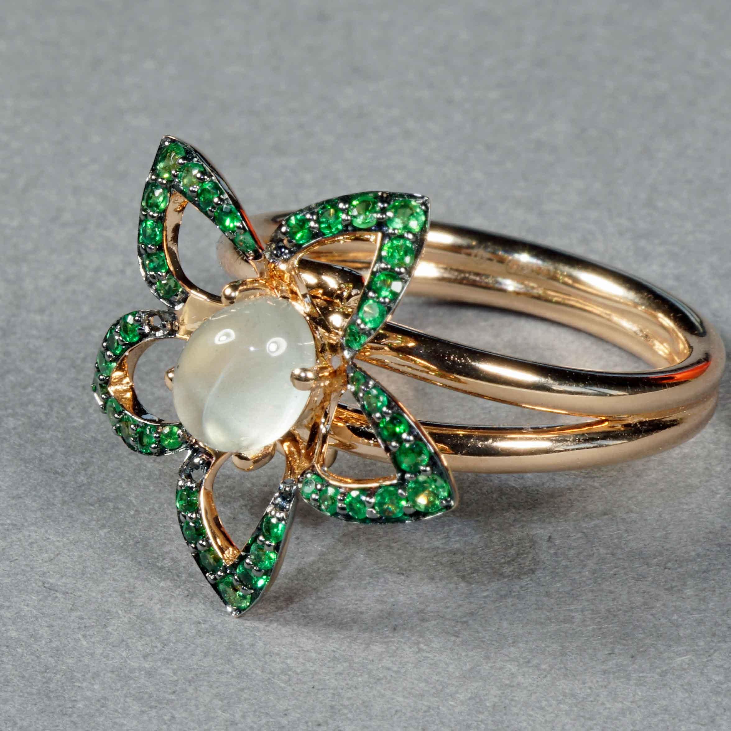 Floral Tsavorite Moonstone Ring fantastic Combination 21x19 mm handmade in Italy For Sale 3